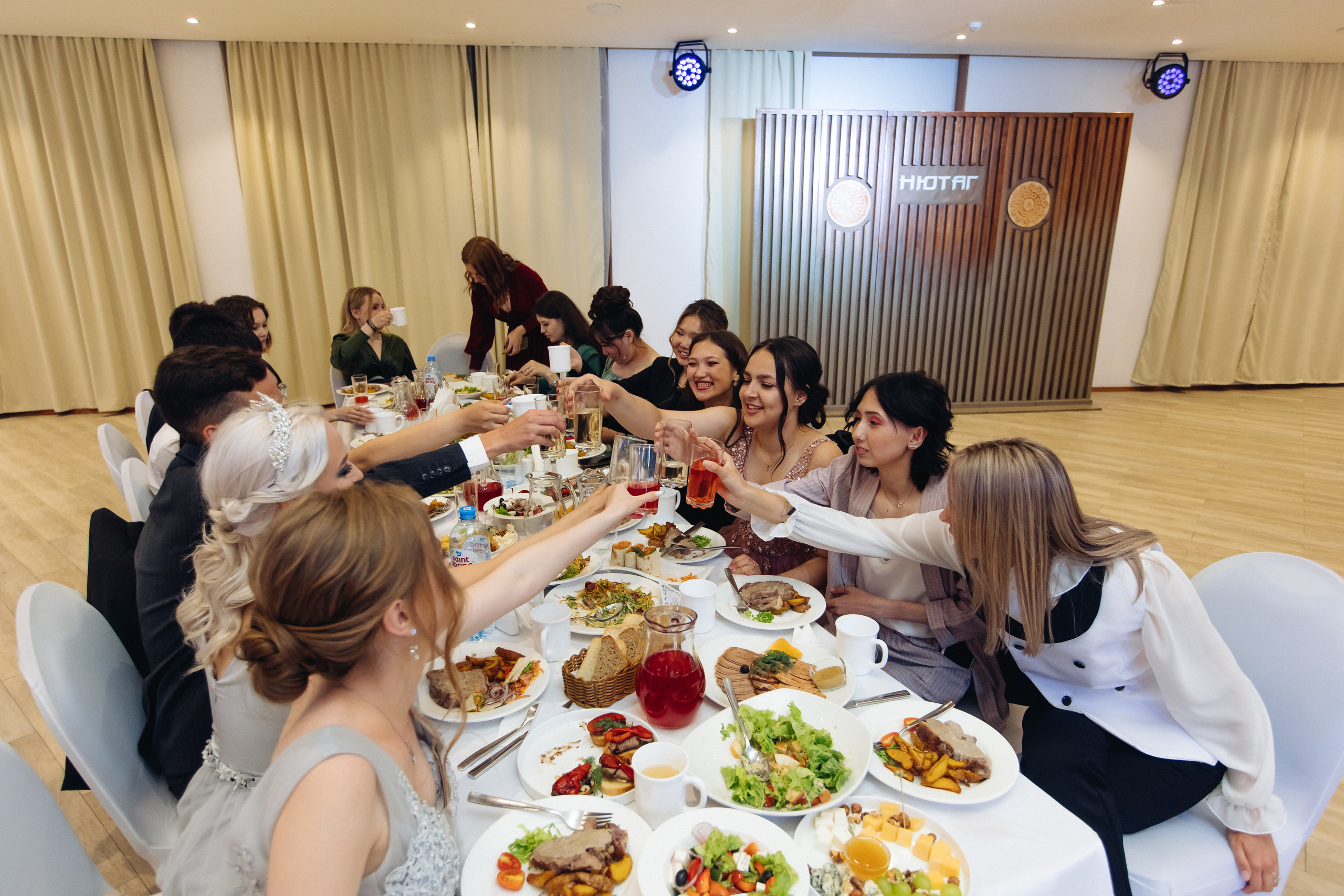 Выпускной школы 52. Свадебный и семейный фотограф в Улан-Удэ