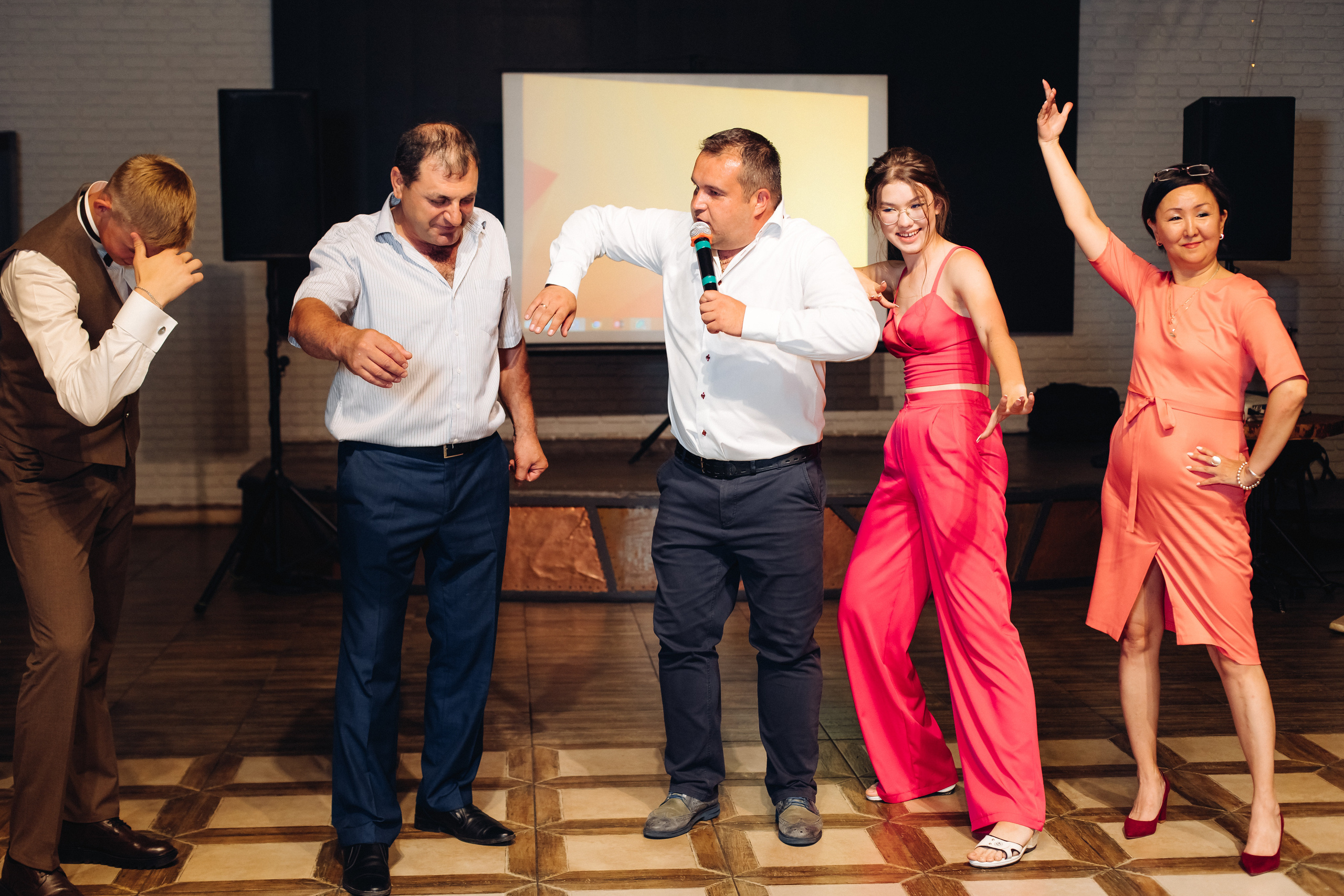 Выпускной вечер школа 32. Свадебный и семейный фотограф в Улан-Удэ