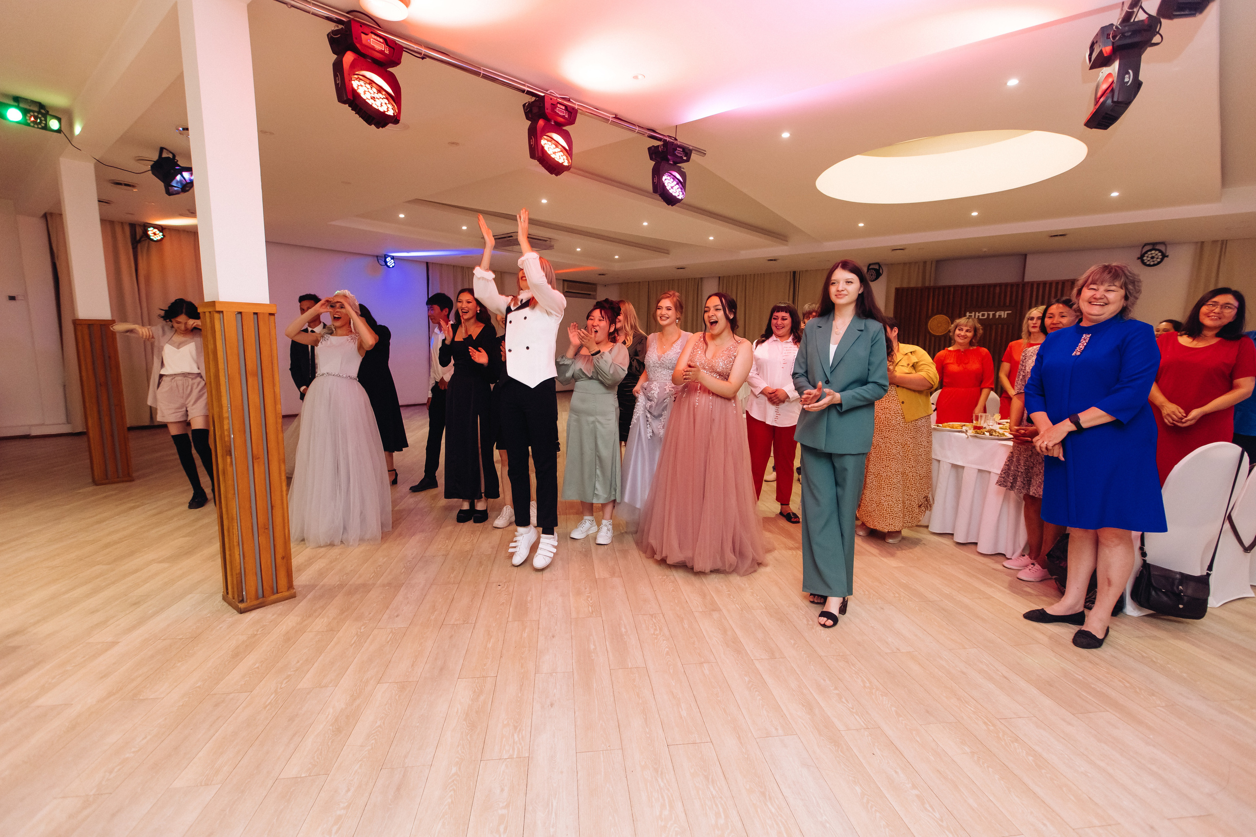 Выпускной школы 52. Свадебный и семейный фотограф в Улан-Удэ