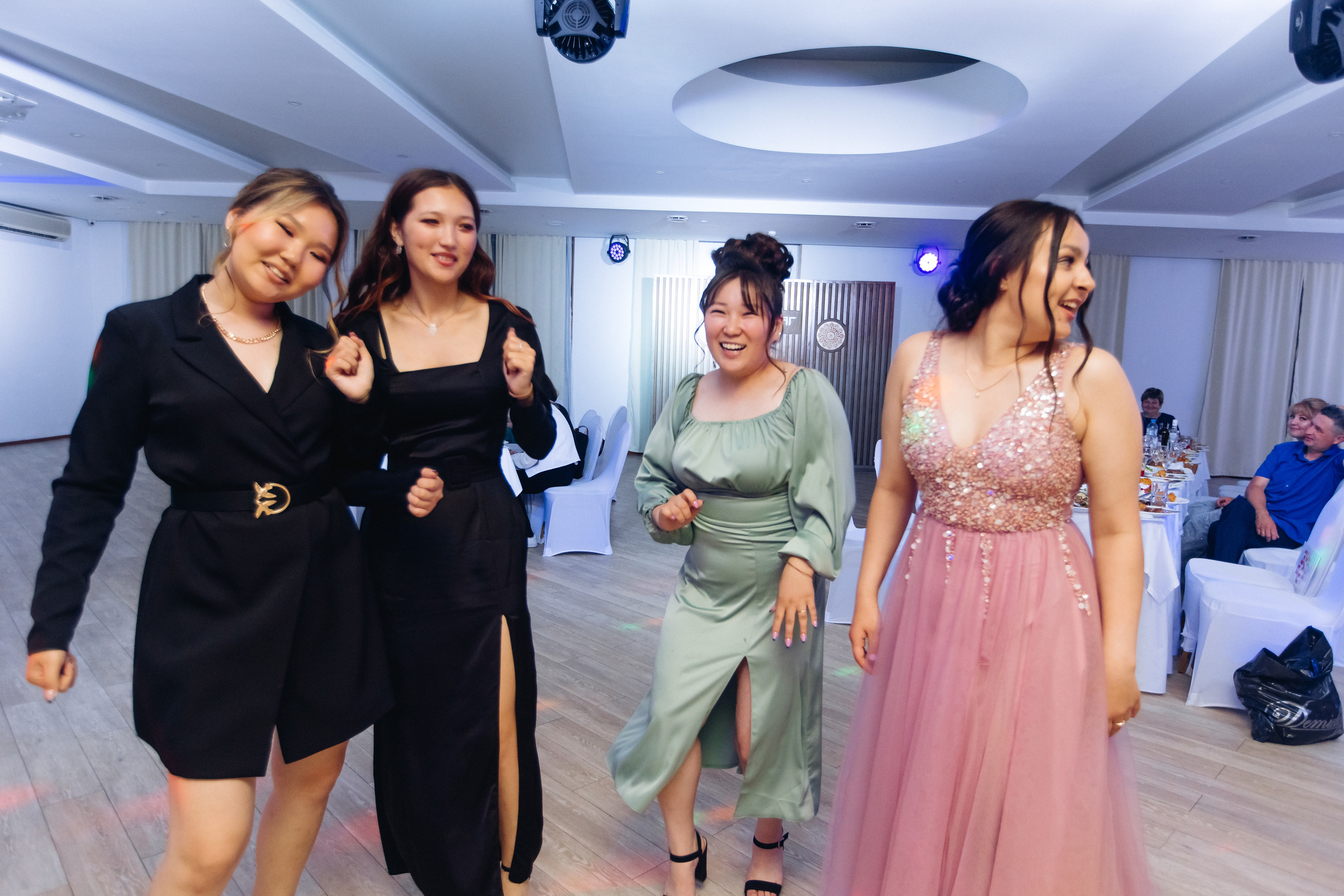 Выпускной школы 52. Свадебный и семейный фотограф в Улан-Удэ