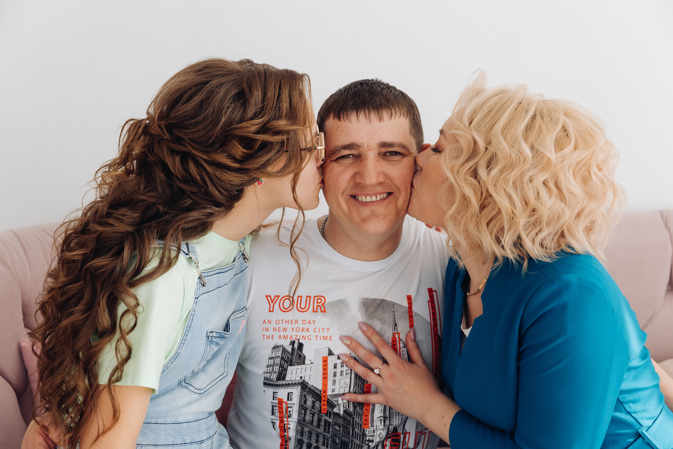 Семейная фотосессия приуроченная к годовщине свадьбы. Свадебный и семейный фотограф в Улан-Удэ