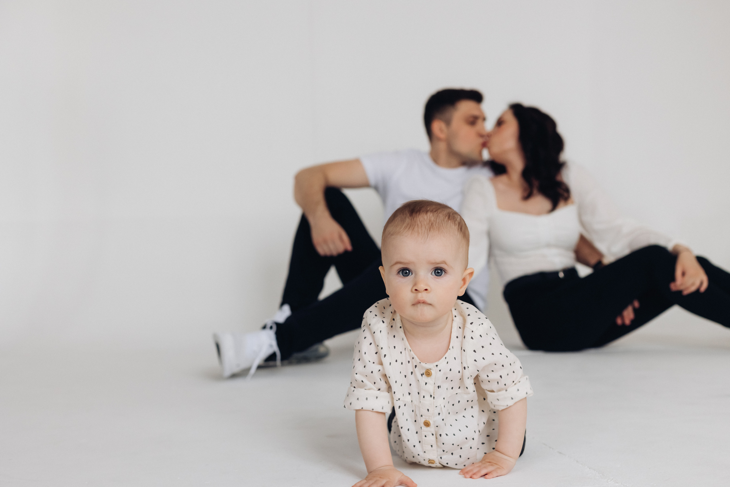 Фотосессия в студии на белом фоне. Свадебный и семейный фотограф в Улан-Удэ