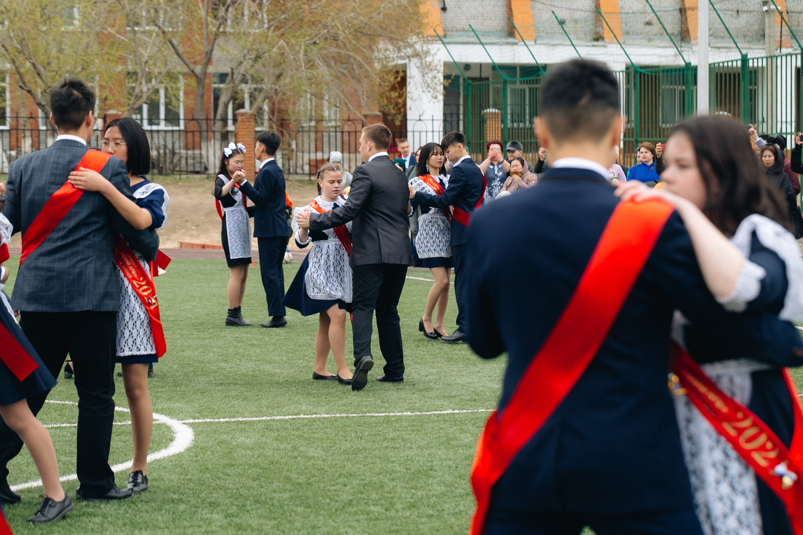 Последний звонок. Репортажная съемка. Свадебный и семейный фотограф в Улан-Удэ