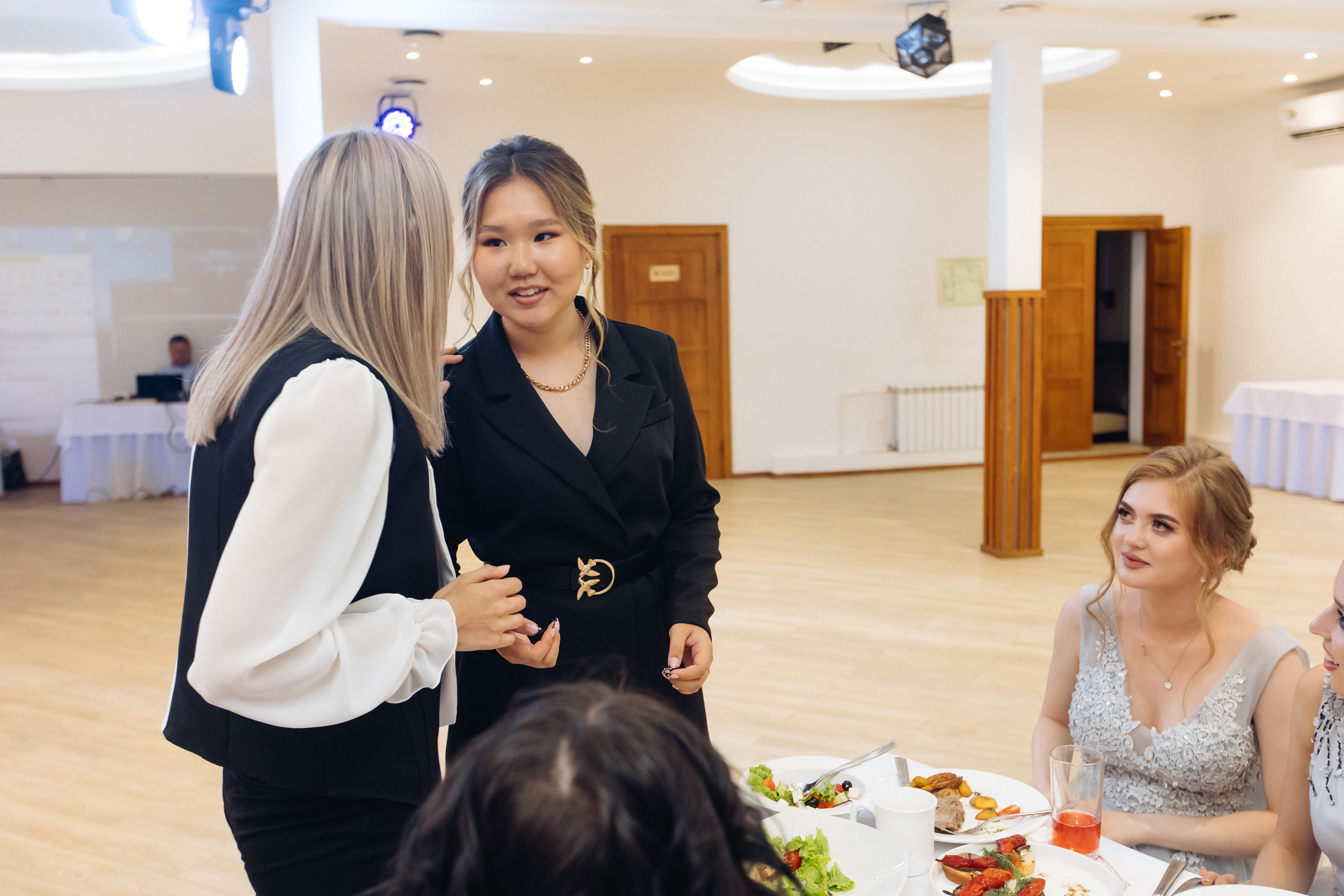 Выпускной школы 52. Свадебный и семейный фотограф в Улан-Удэ