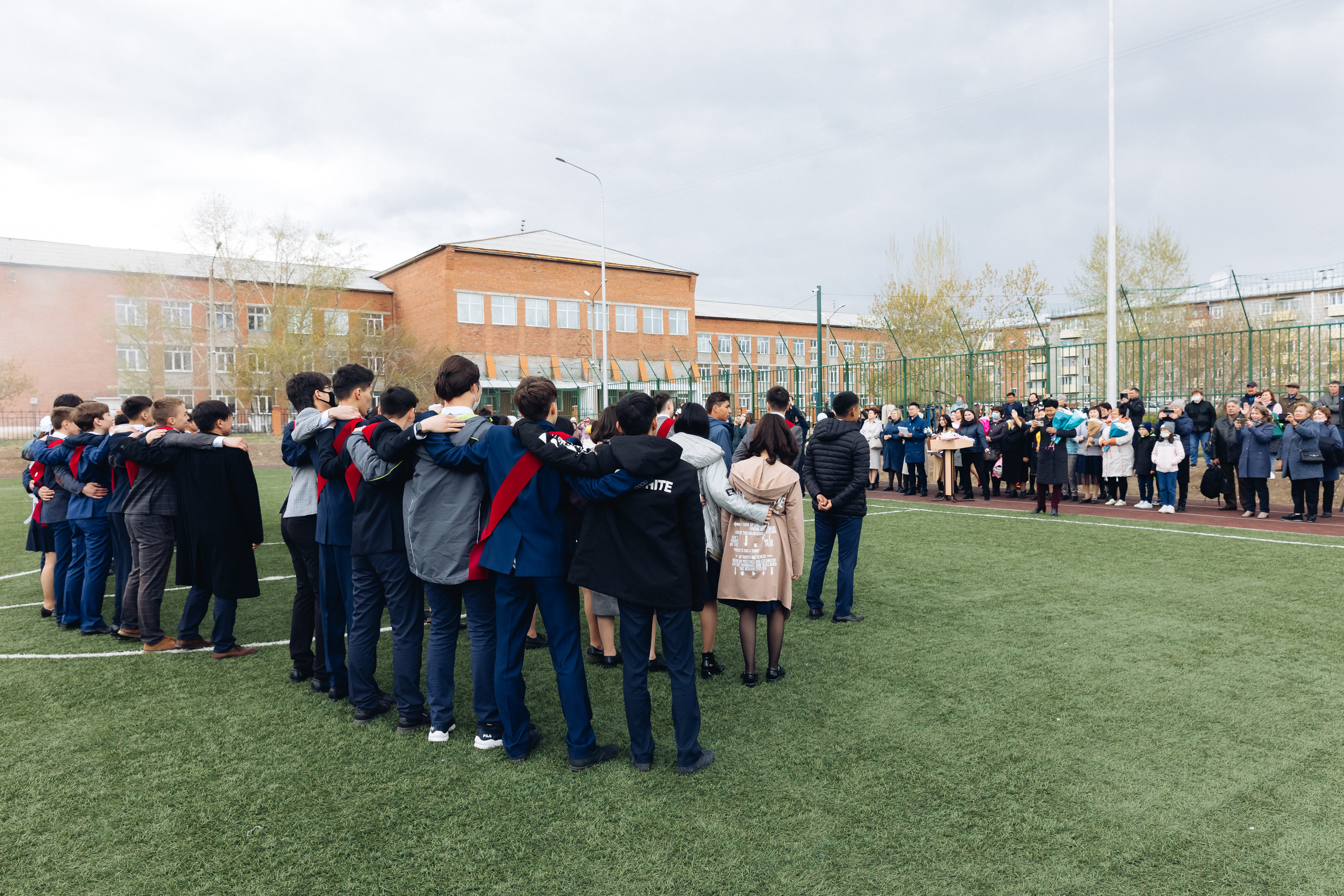 Последний звонок. Репортажная съемка. Свадебный и семейный фотограф в Улан-Удэ