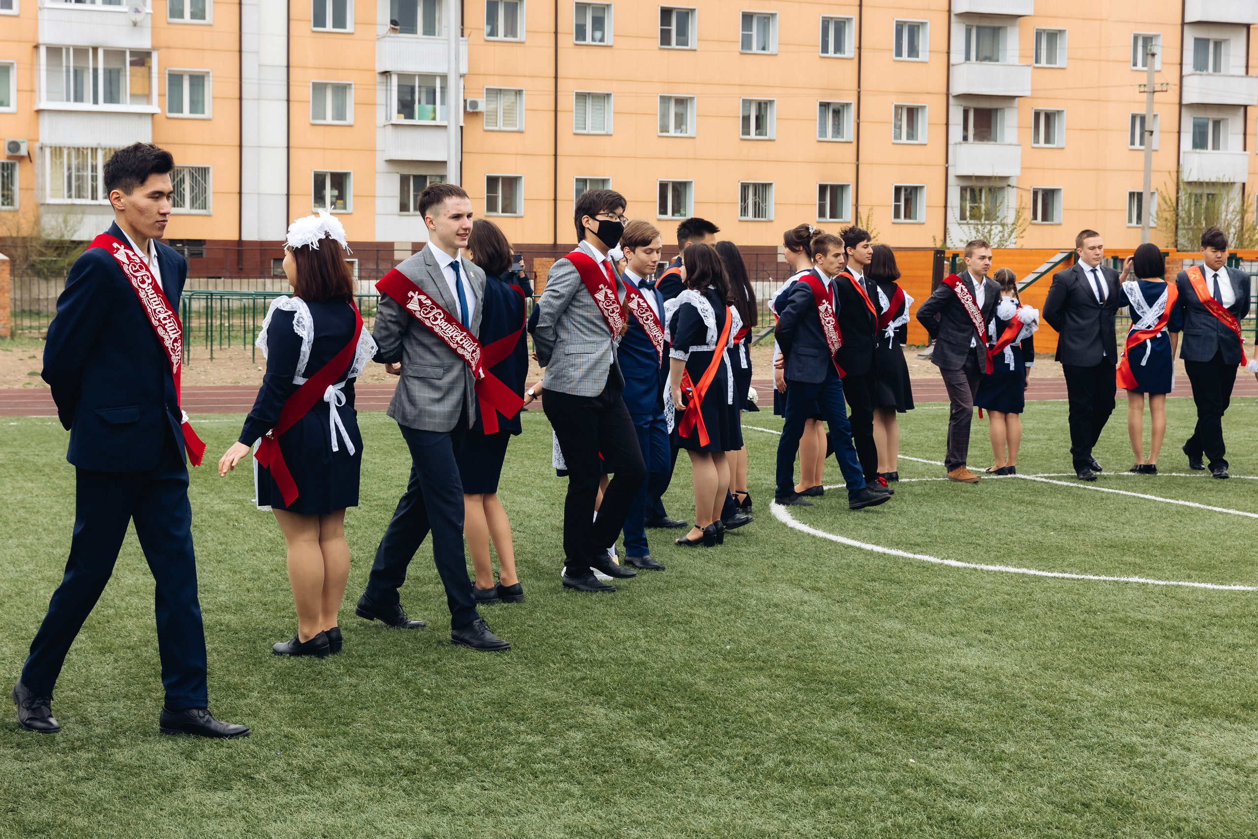 Последний звонок. Репортажная съемка. Свадебный и семейный фотограф в Улан-Удэ