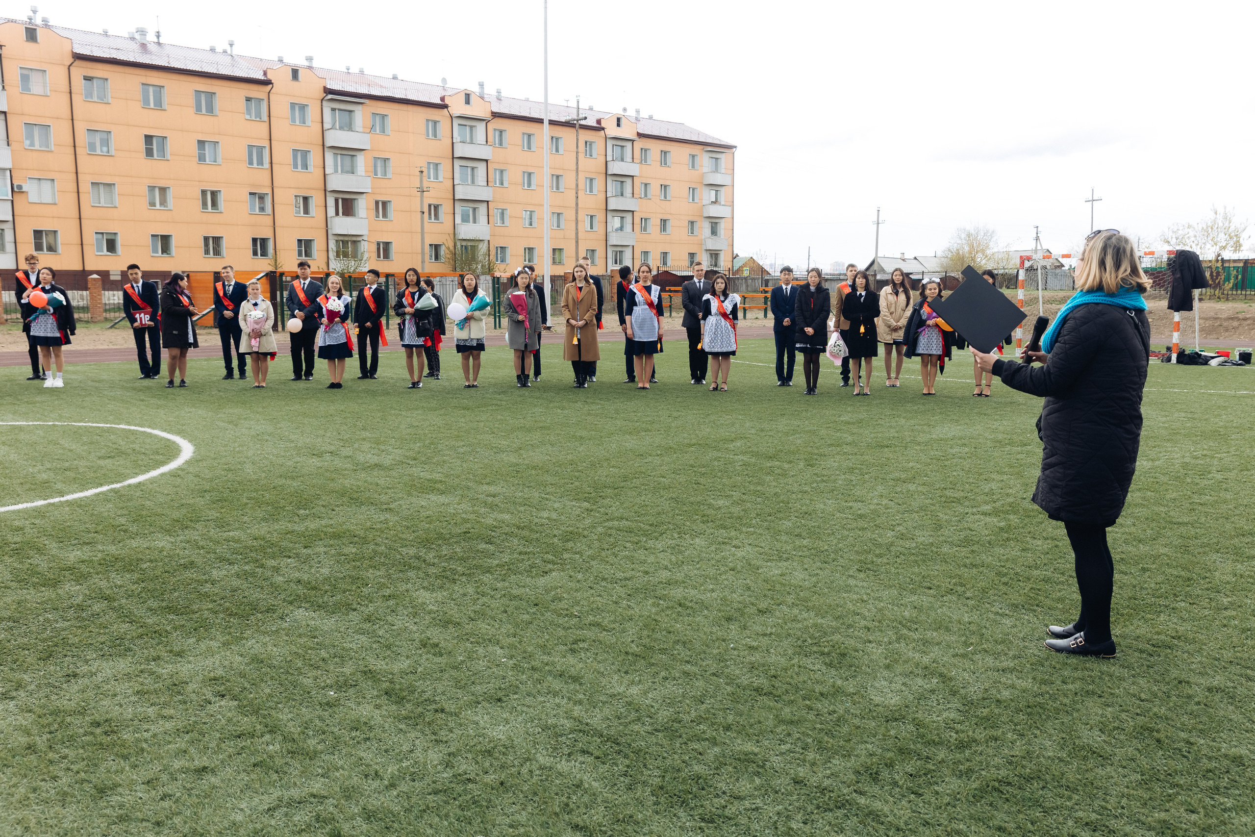 Последний звонок. Репортажная съемка. Свадебный и семейный фотограф в Улан-Удэ
