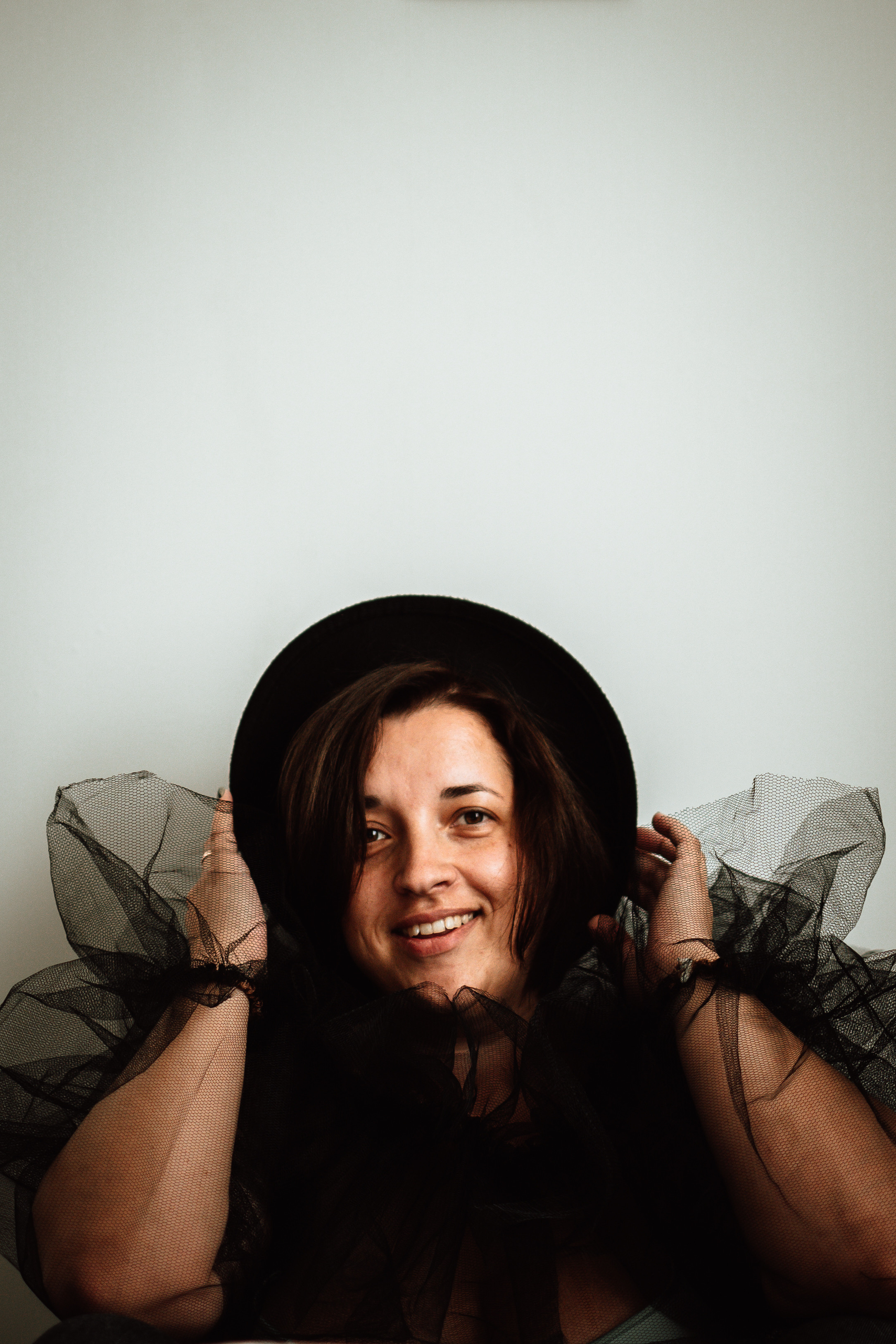 Портретная съемка в черном образе. Lifestyle фотограф в Жодино Ника Хруцкая