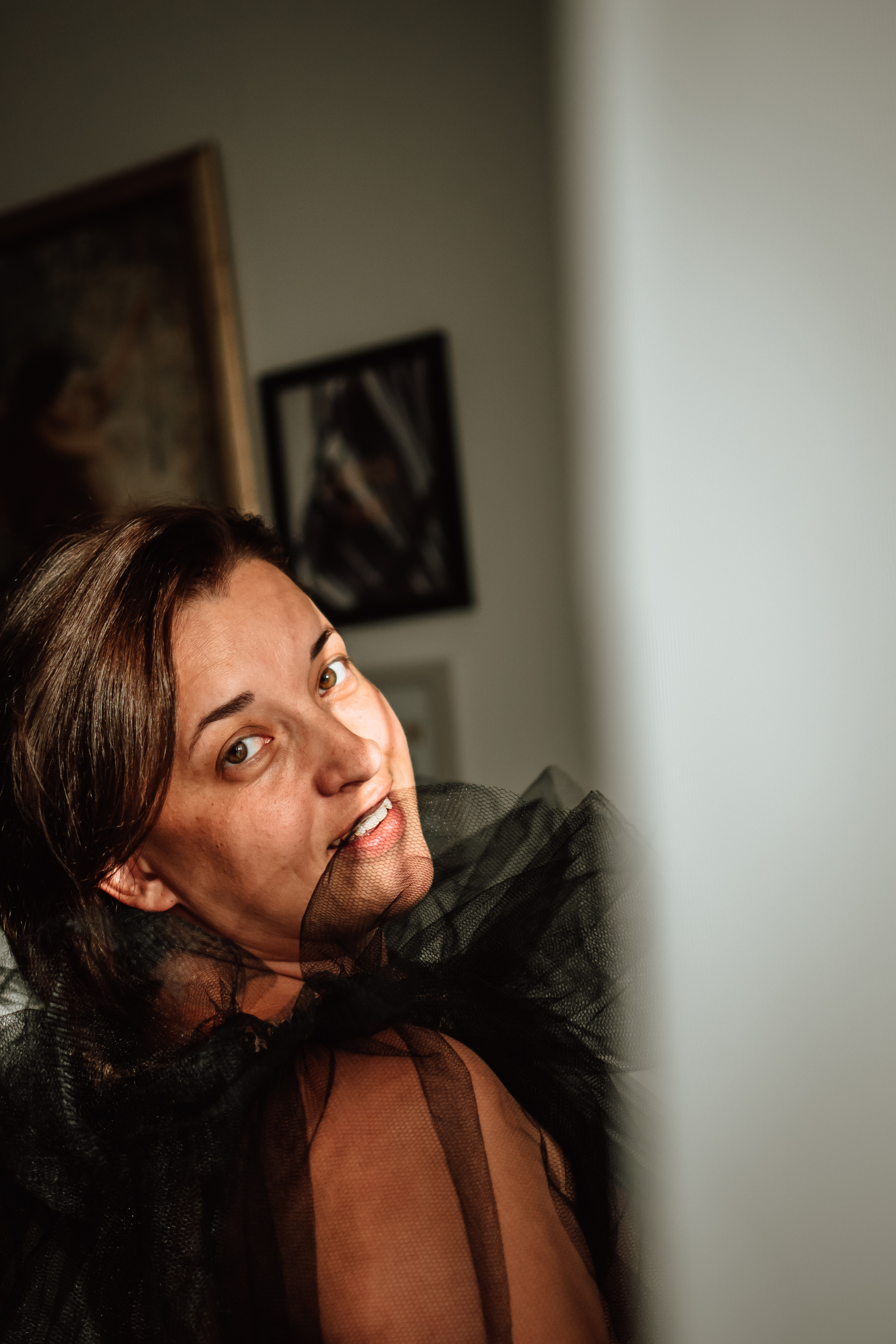 Портретная съемка в черном образе. Lifestyle фотограф в Жодино Ника Хруцкая