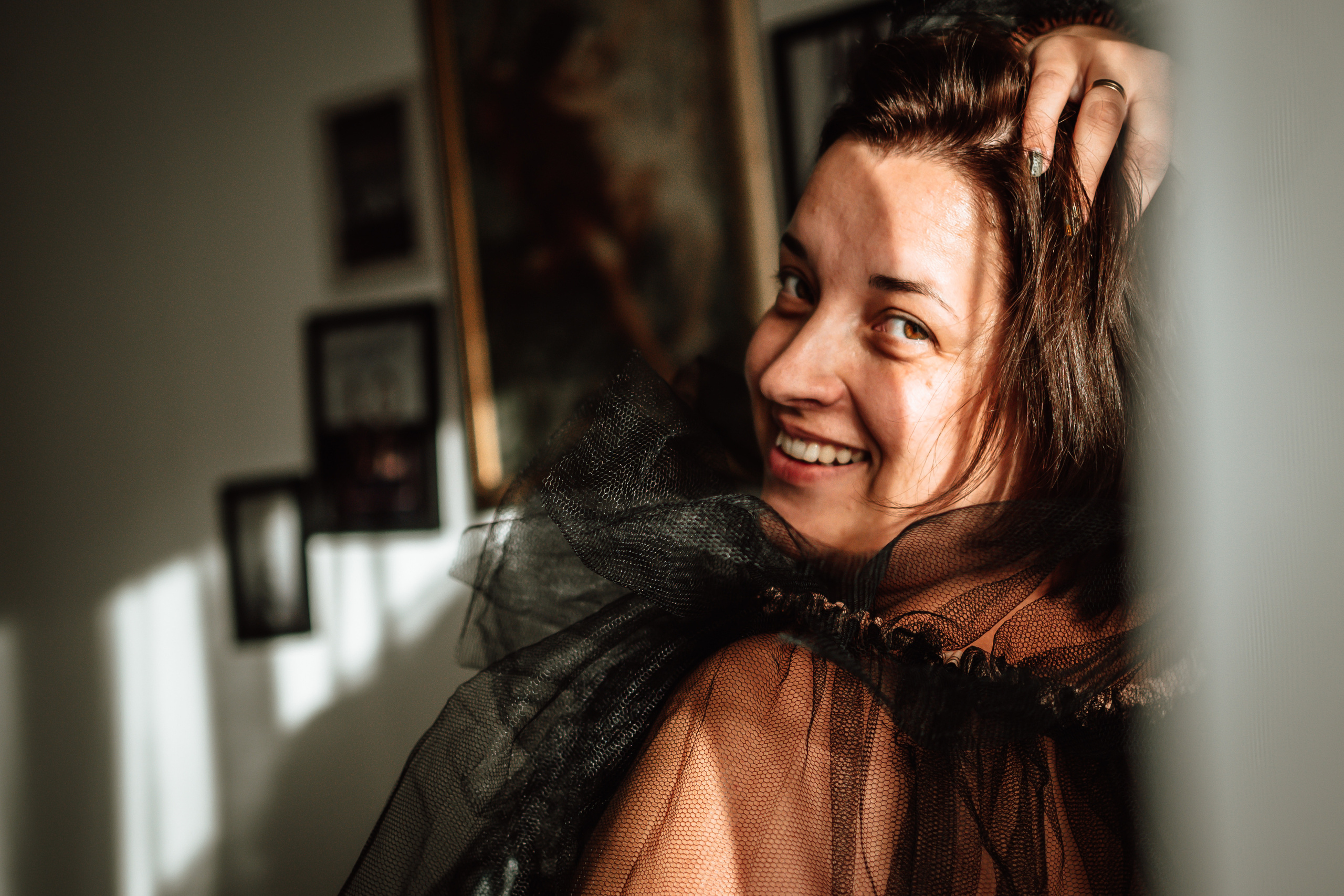 Портретная съемка в черном образе. Lifestyle фотограф в Жодино Ника Хруцкая