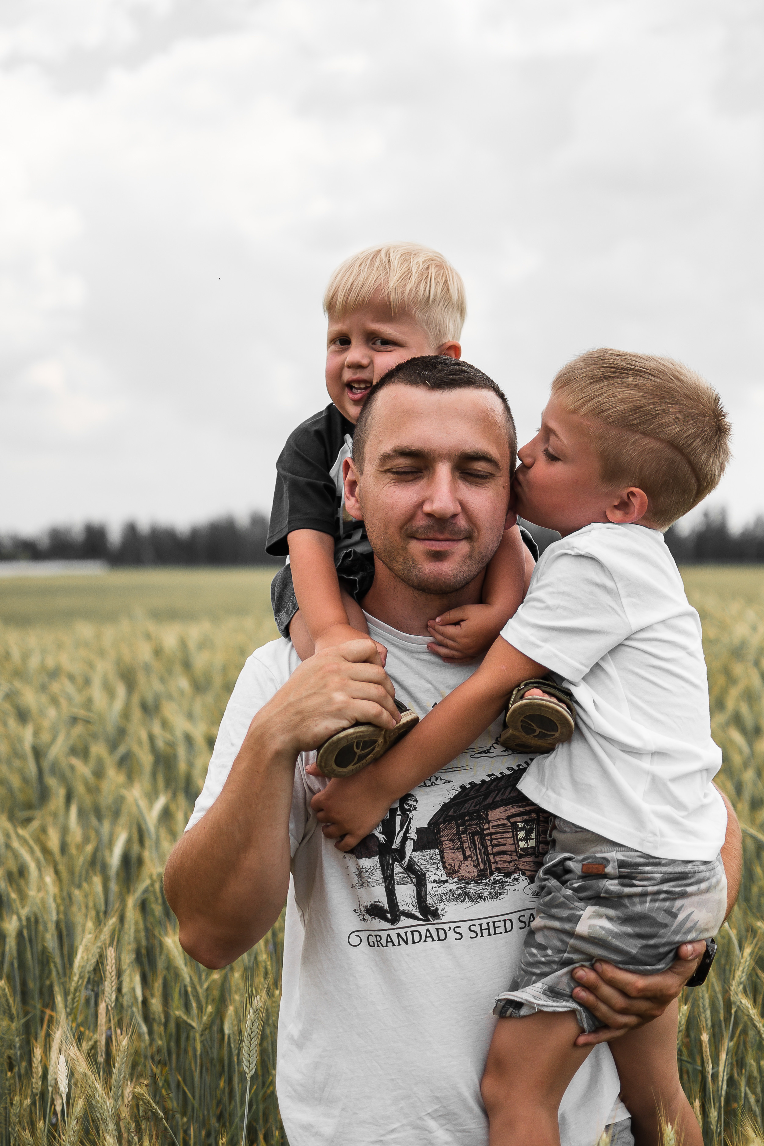 Максим, Даниил и Ярик. Lifestyle фотограф в Жодино Ника Хруцкая