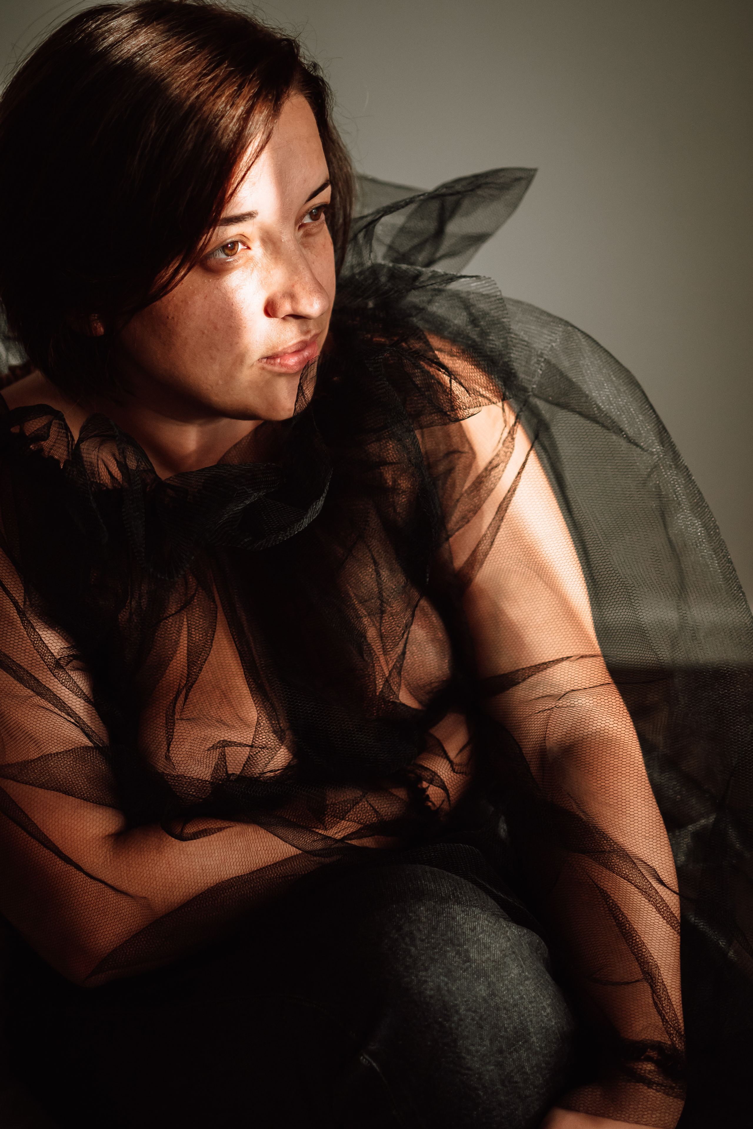 Портретная съемка в черном образе. Lifestyle фотограф в Жодино Ника Хруцкая