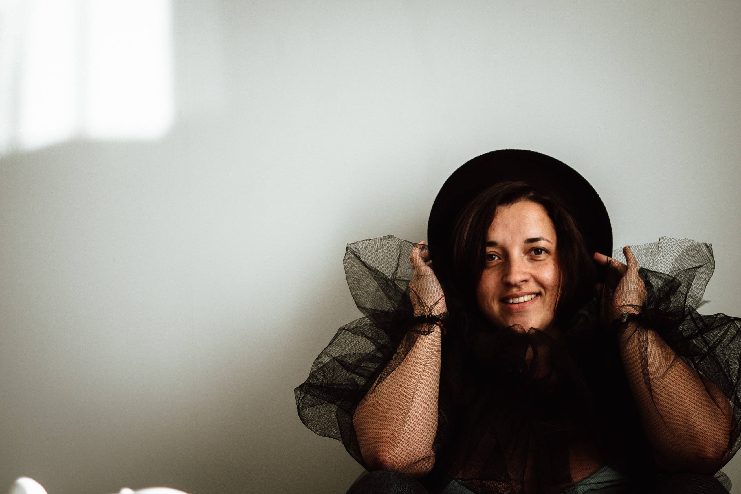 Портретная съемка в черном образе. Lifestyle фотограф в Жодино Ника Хруцкая