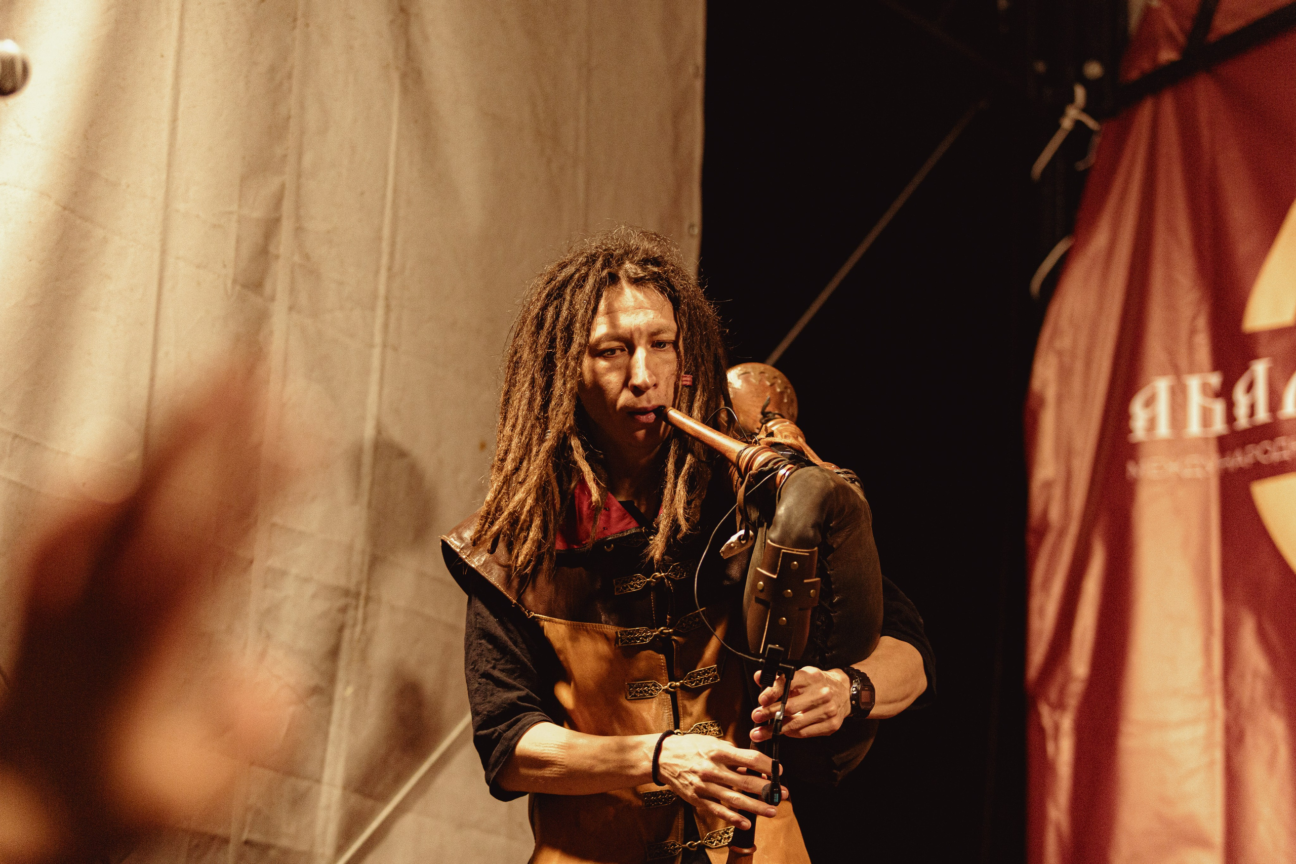 Фестиваль «Абалакское поле» XVI. Арт-фотограф Крис Л. в Тобольске: портрет, семейные, свадьбы