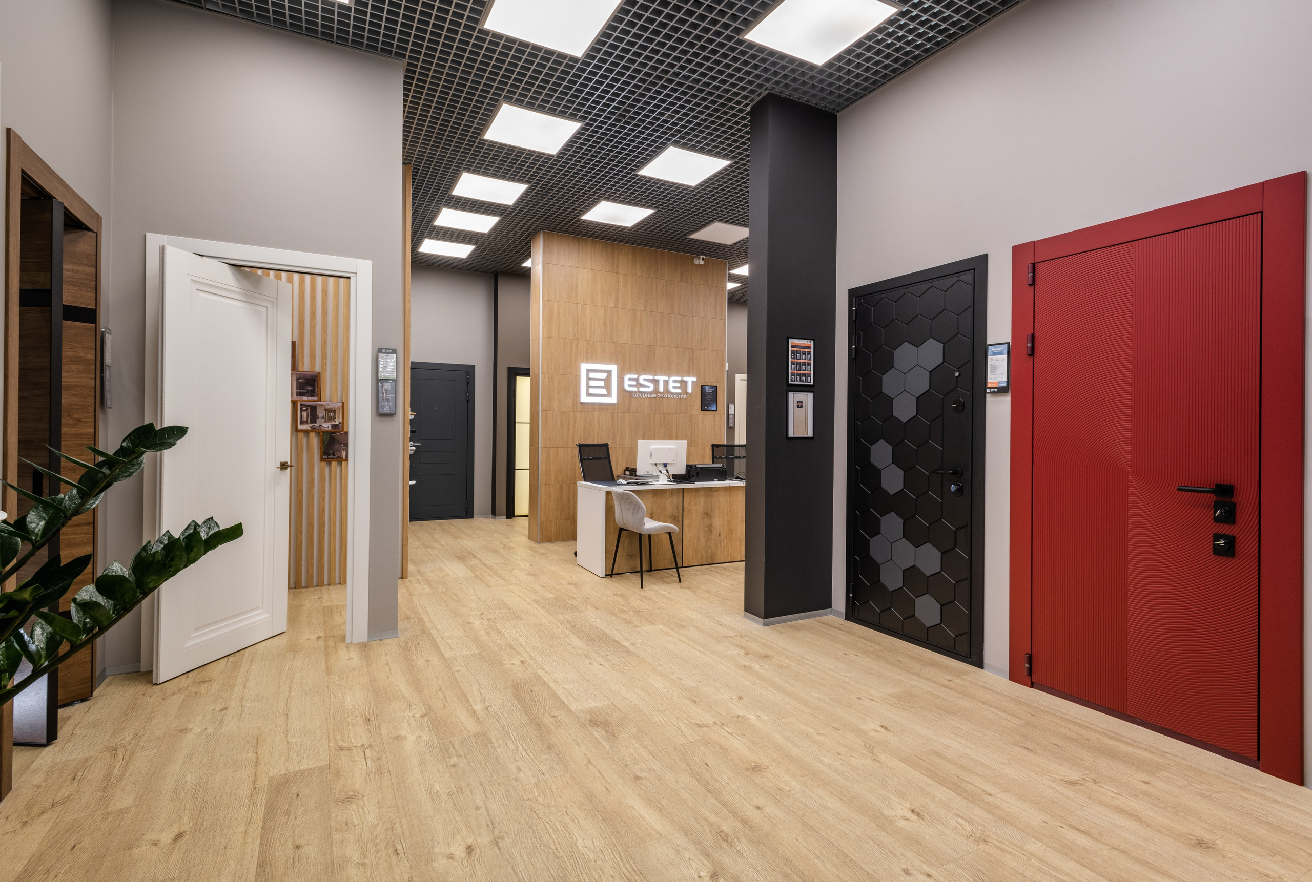 Фотосъёмка сети магазинов дверей — кейс | Роман Свободный. Роман Свободный — интерьерная и архитектурная съёмка, Москва и МО