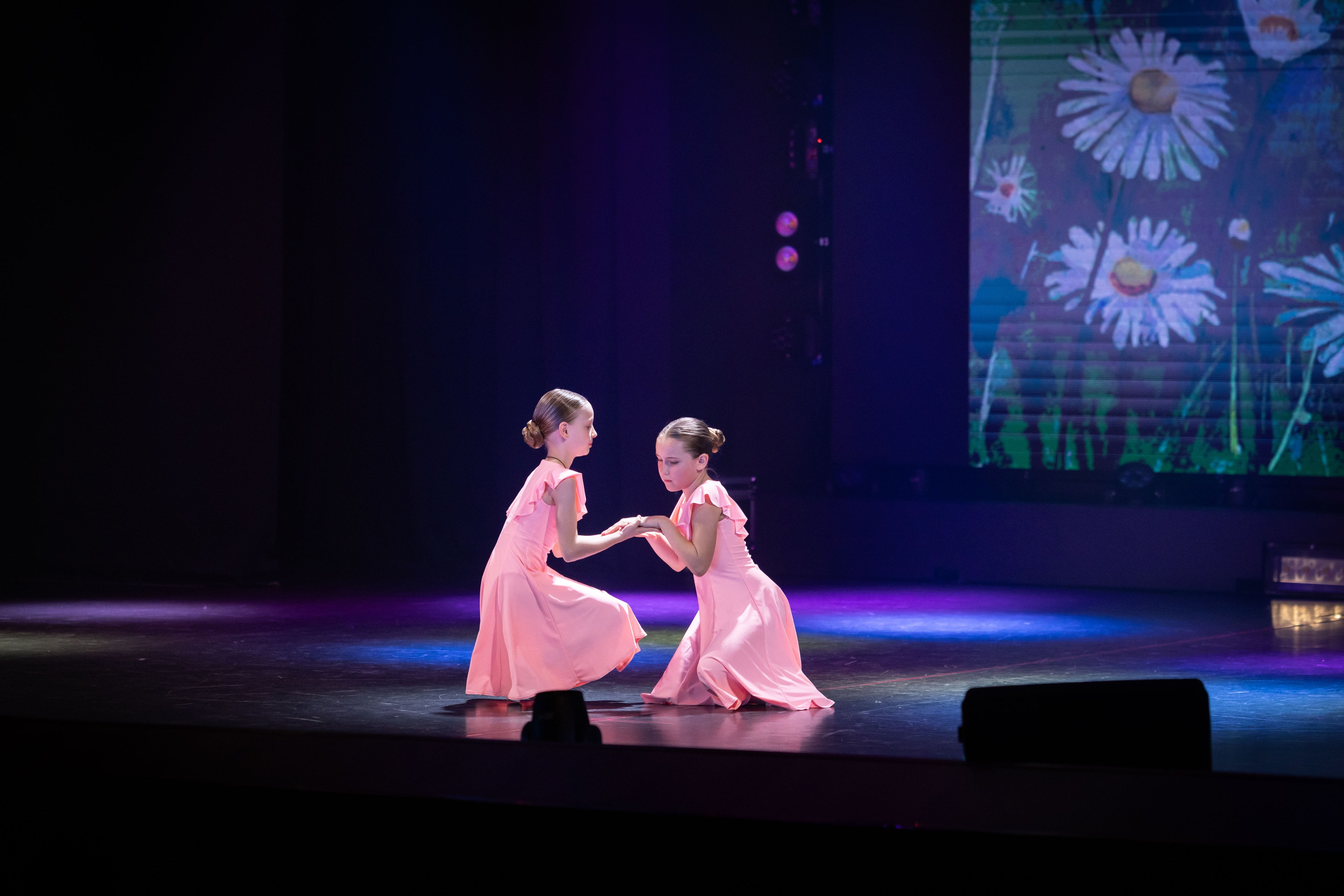 Дк Воровского отчетный концерт. Семейный и детский фотограф Анна Петракова