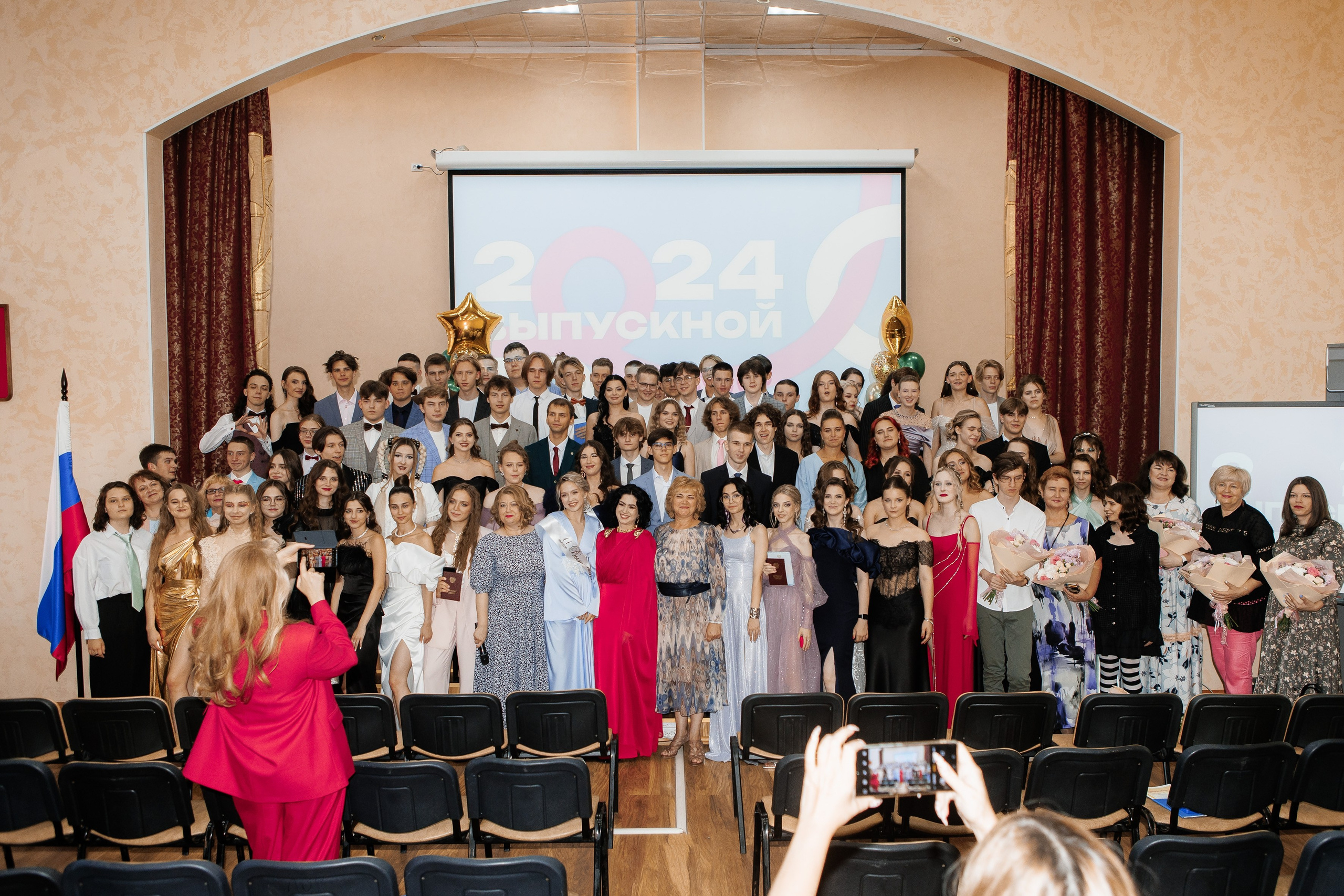 Выпускной Гимназия 12 2024 г. Свадебный и портретный Фотограф в Липецке Дмитрий Котюков