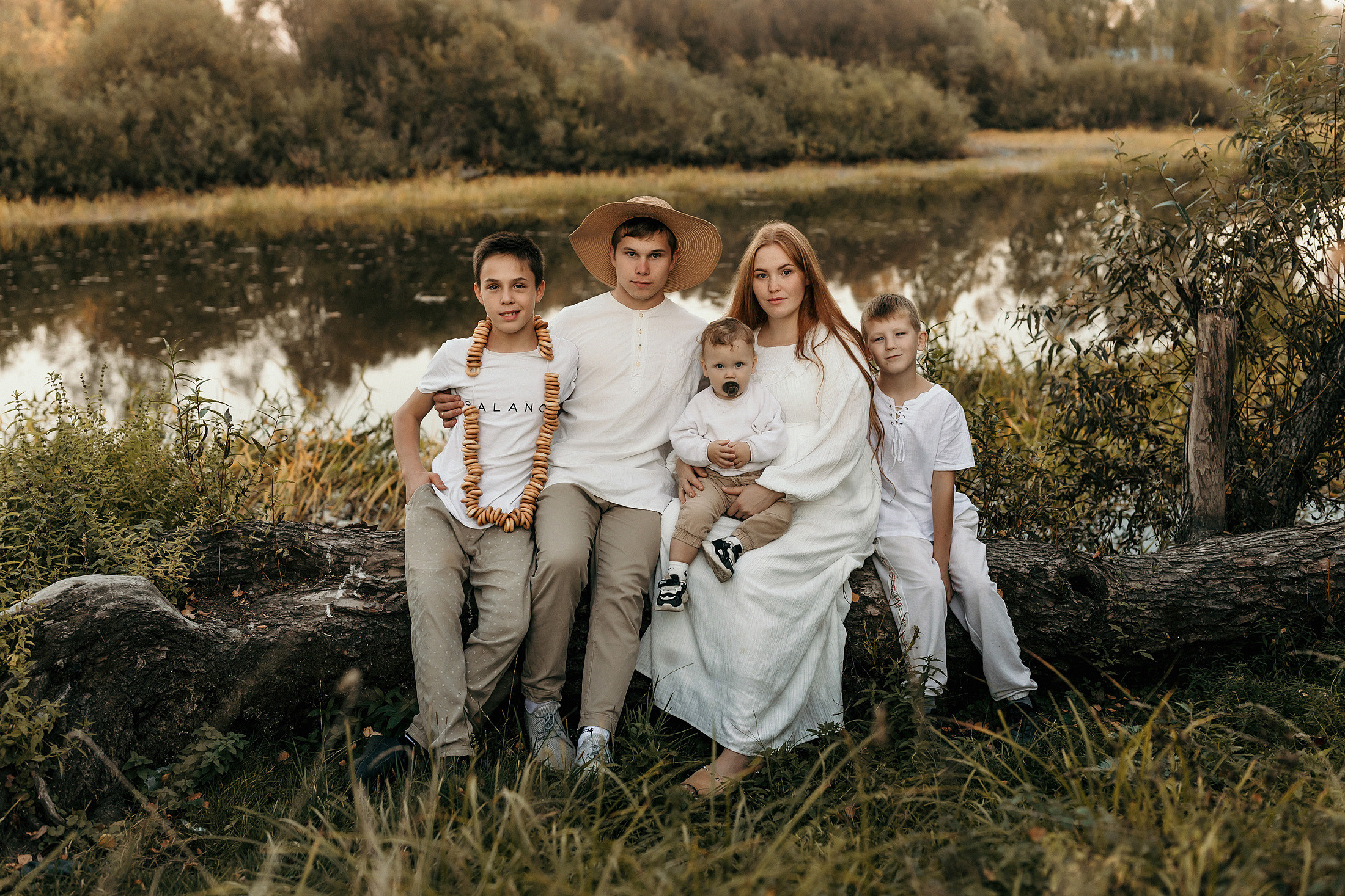 У пруда. Свадебный и семейный фотограф в Казани и Волжске