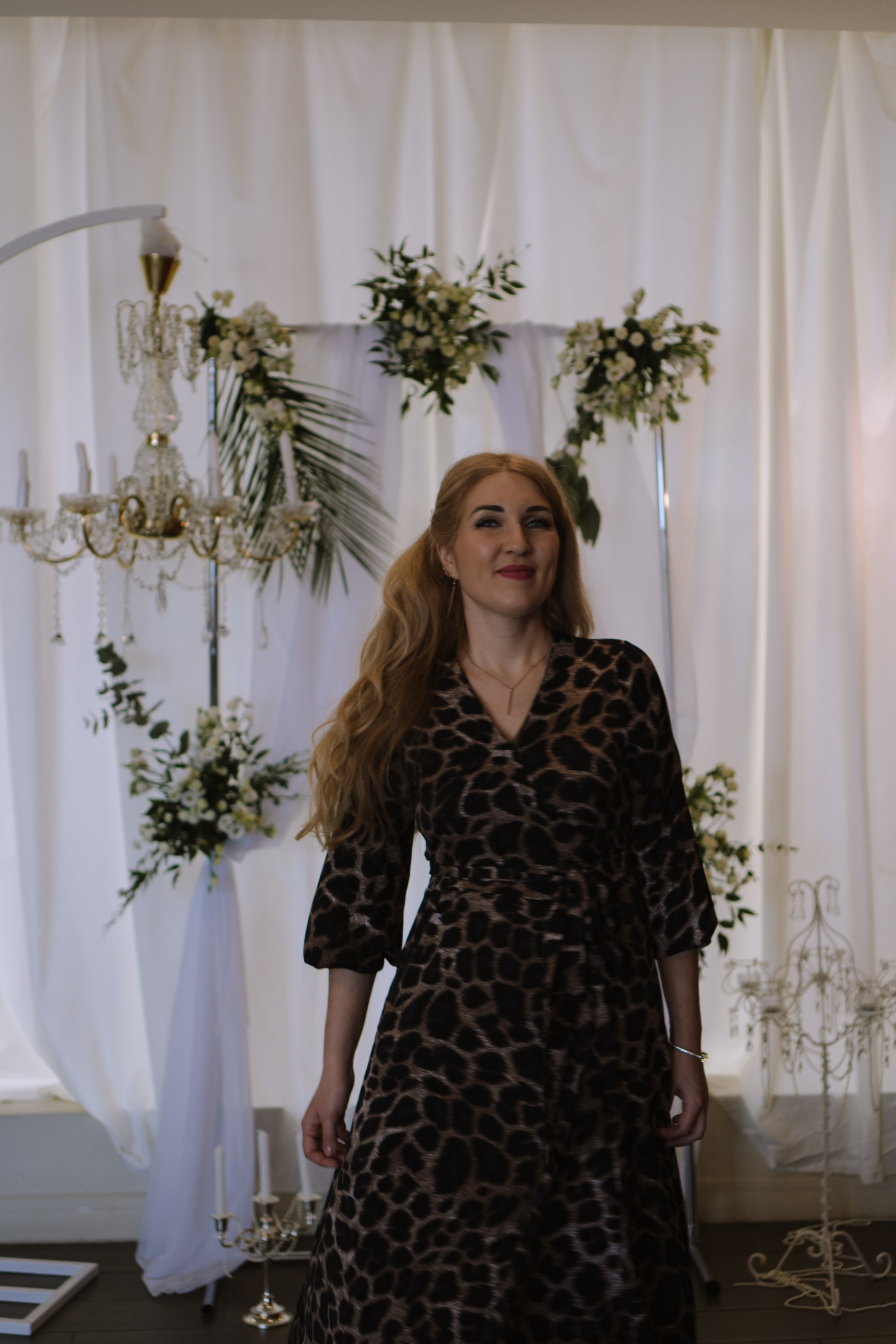 СВАДЕБНЫЙ БАНКЕТ НА ВЛАДИМИРСКОЙ В САНКТ-ПЕТЕРБУРГЕ (КАМЕРНАЯ СВАДЬБА). Профессиональный фотограф, Санкт-Петербург — Виктория Богомолова