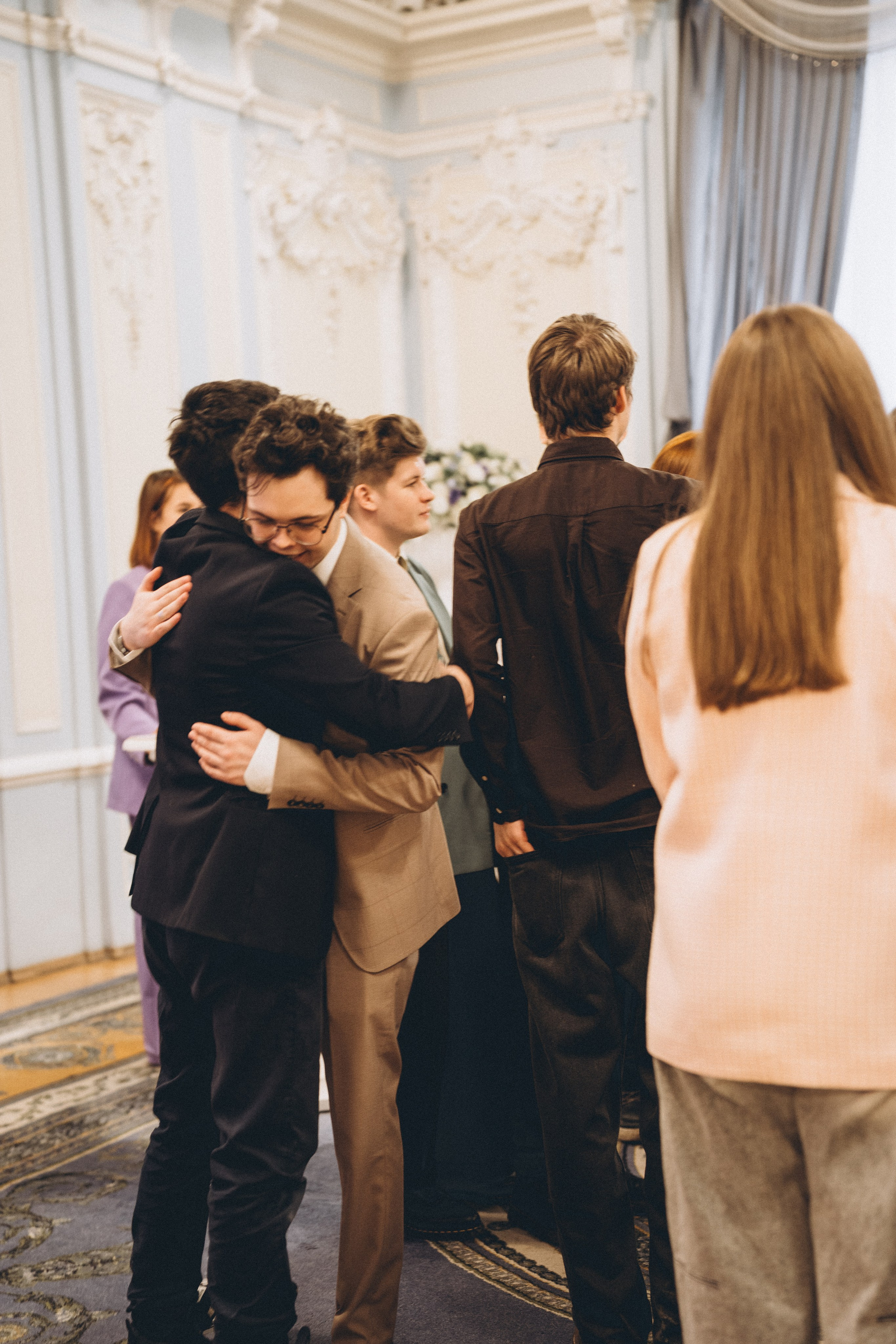 СВАДЕБНАЯ СЬЕМКА ВО ВТОРОМ ДВОРЦЕ С ГОСТЯМИ И ПРОГУЛКА В ТАВРИЧЕСКОМ САДУ. Профессиональный фотограф, Санкт-Петербург — Виктория Богомолова