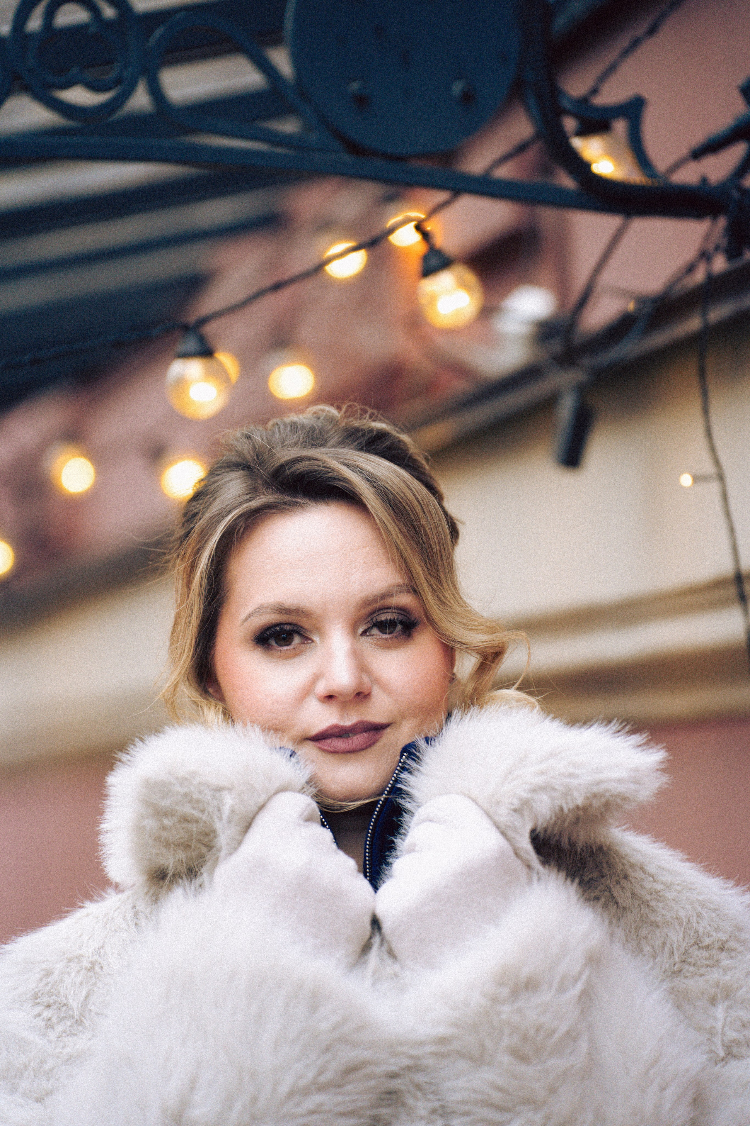 НОВОГОДНЯЯ ФОТОСЕСИИЯ В СТУДИИ ДЛЯ ДЕВУШКИ И ПРОГУЛКА ПО ЧЕРНЫШЕВСКОЙ. Профессиональный фотограф, Санкт-Петербург — Виктория Богомолова