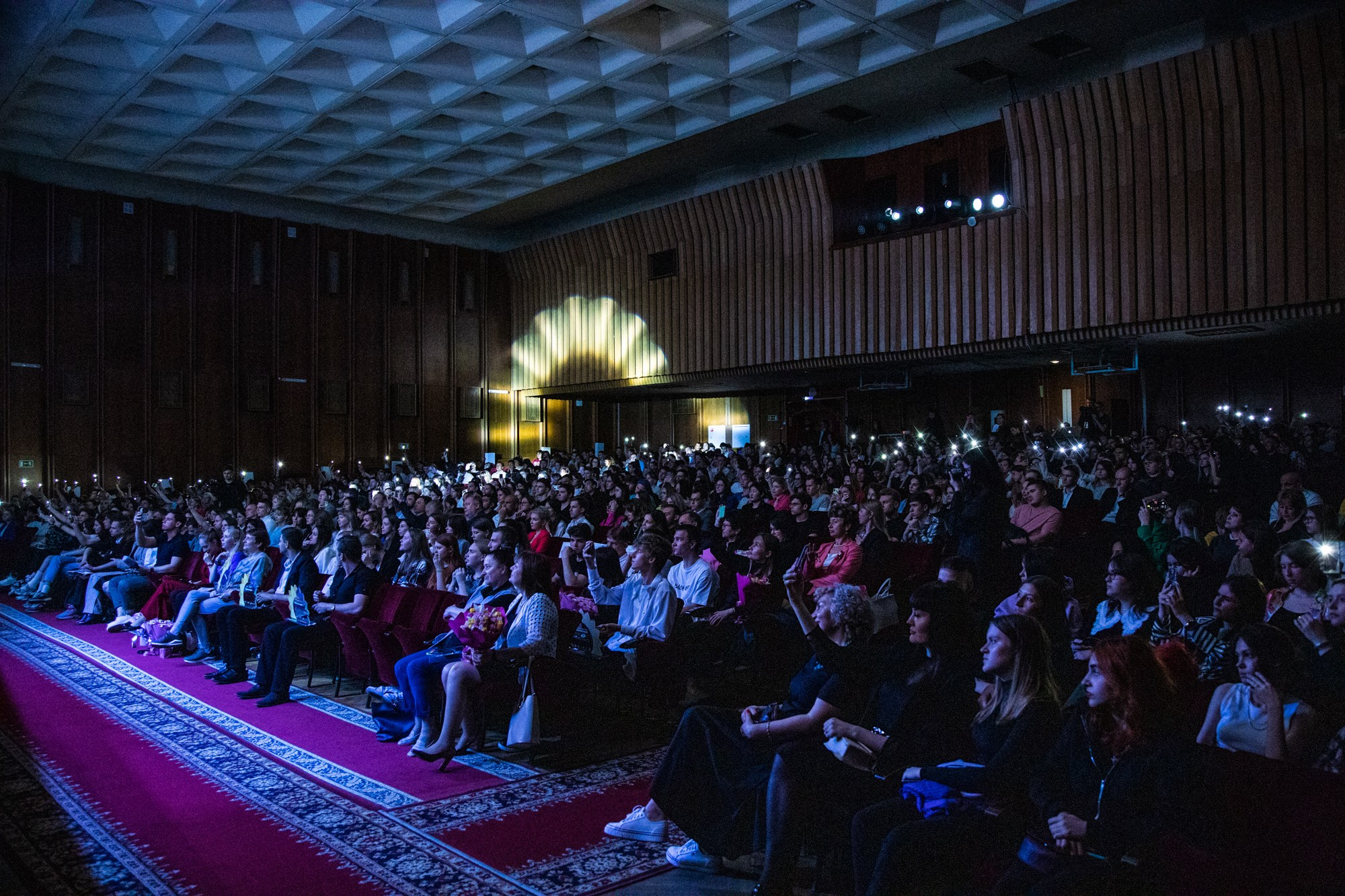 Гала-концерт «Студвесна на Кубани». Репортажный, промышленный и маркетплейс-фотограф Дмитрий Чернат