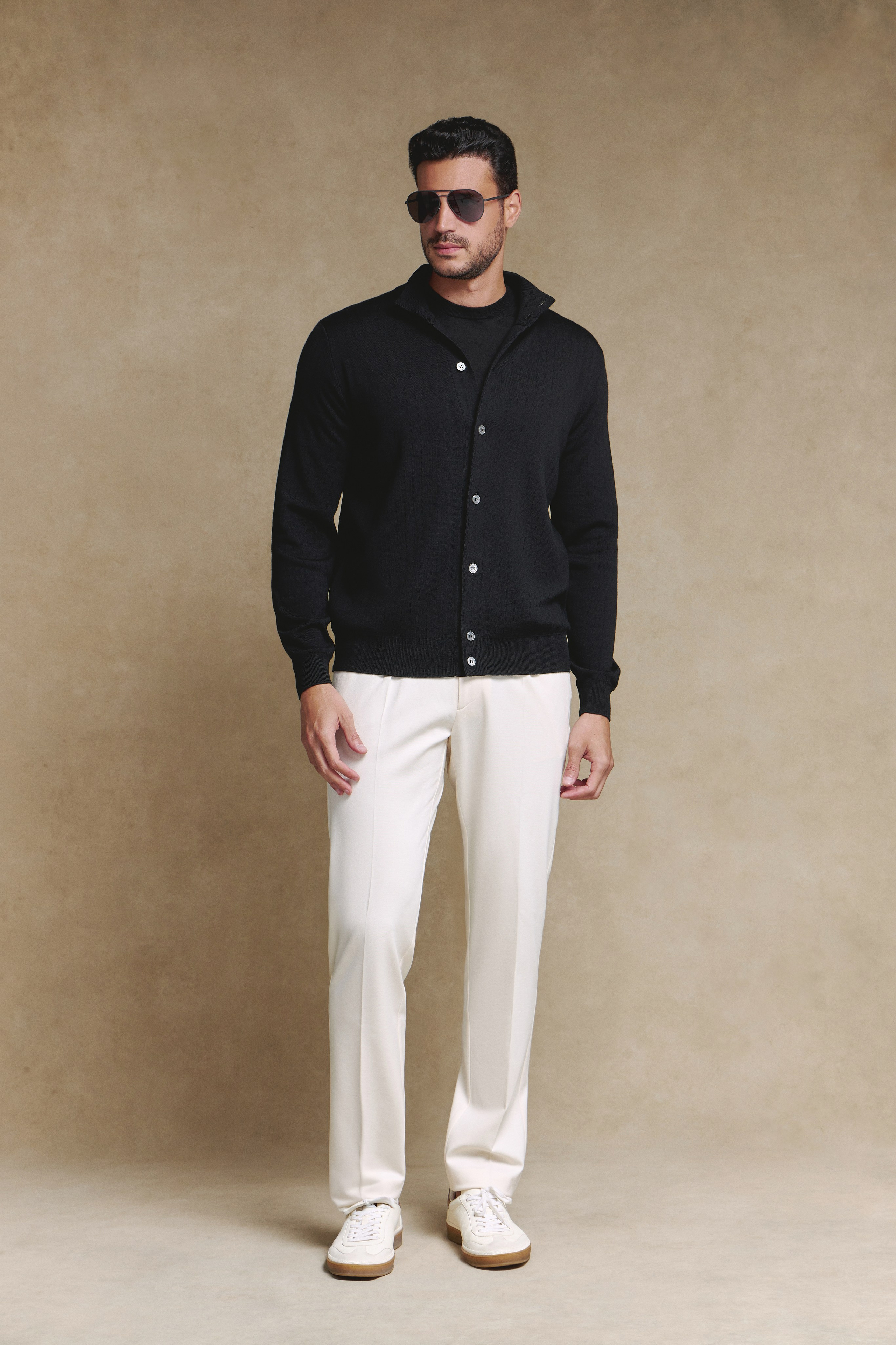 Turi Prive lookbook. Fashion and model test photographer based in Dubai and Abu-Dhabi