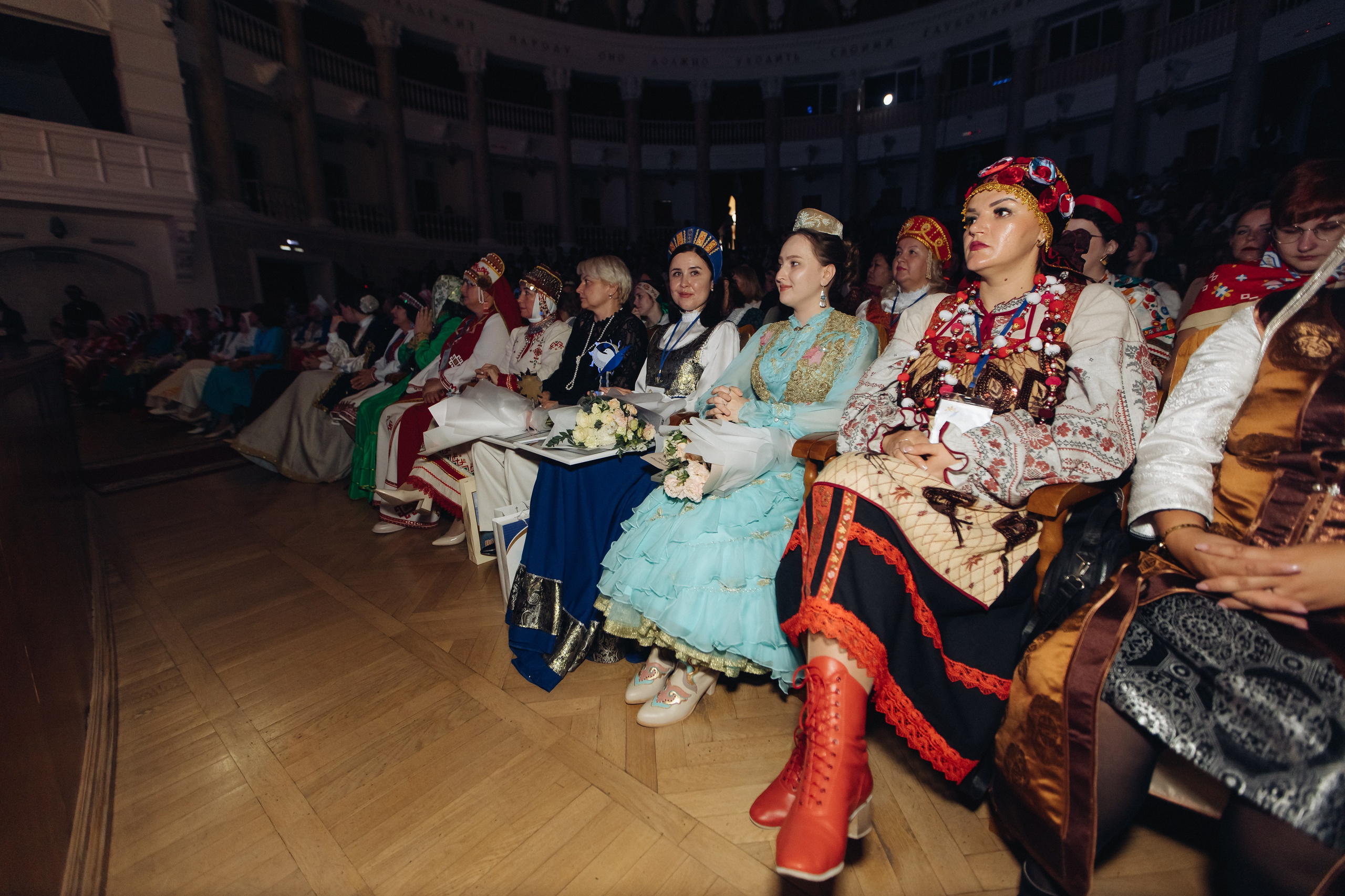 Лучший учитель родного языка и литературы 2025. Свадебный и семейный фотограф в Улан-Удэ