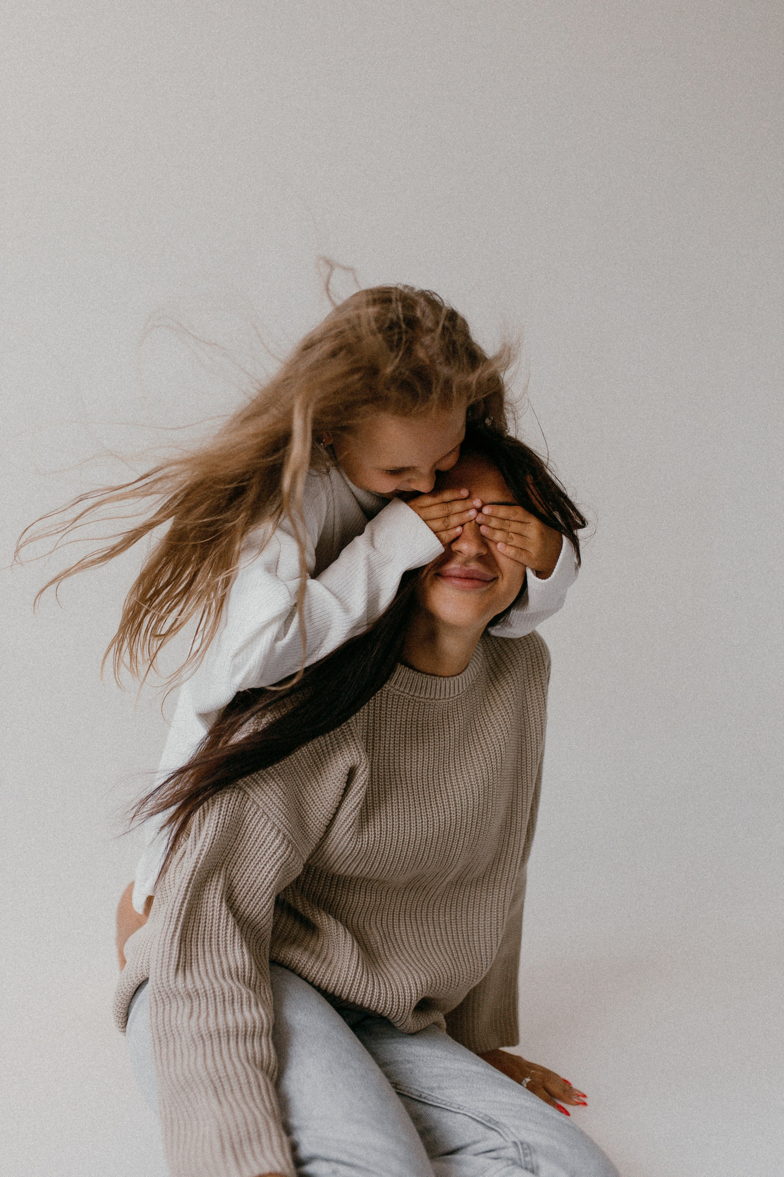 Есения и мама. Семейный фотограф Губкин/Старый Оскол