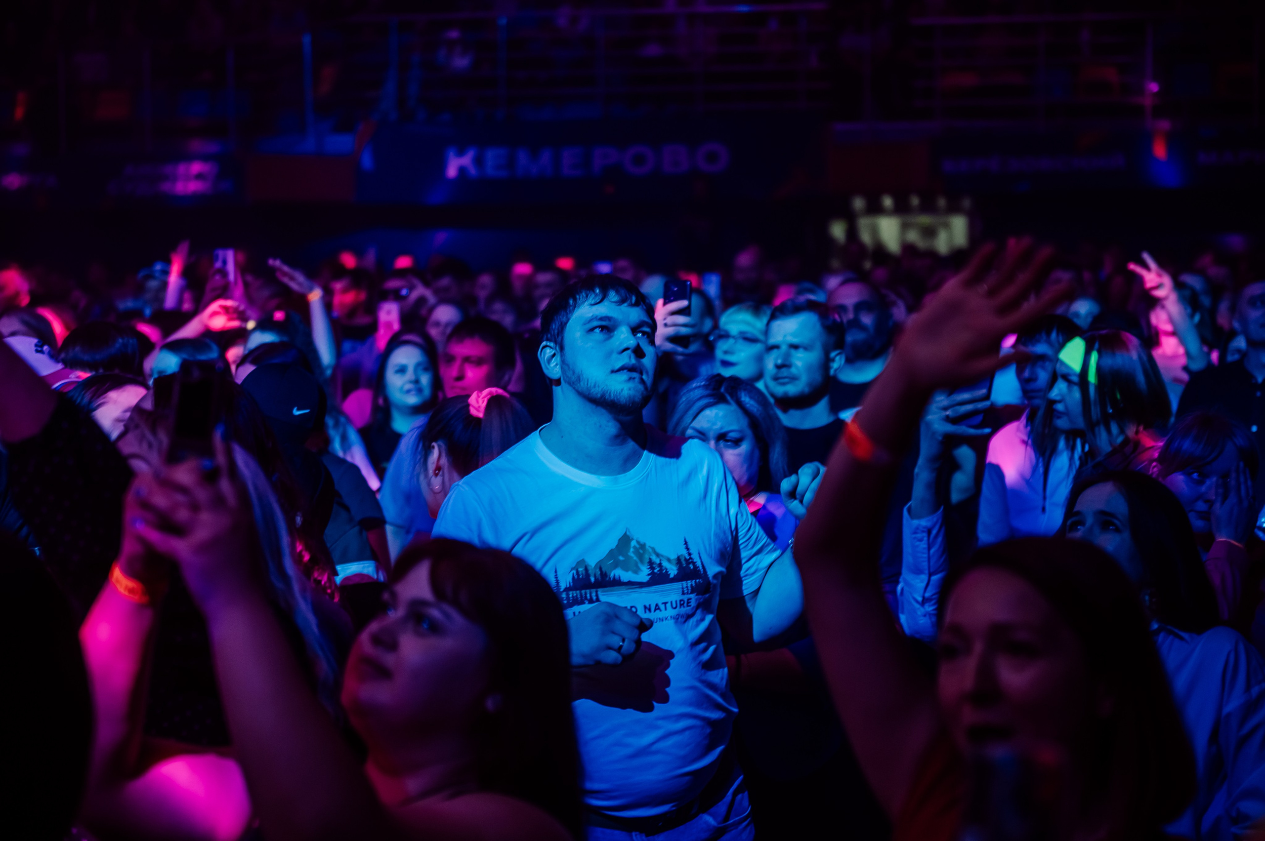 Дискач 90-х в Кемерово, СРК Арена. Детский фотограф, семейный фотограф и репортажи в Кемерово