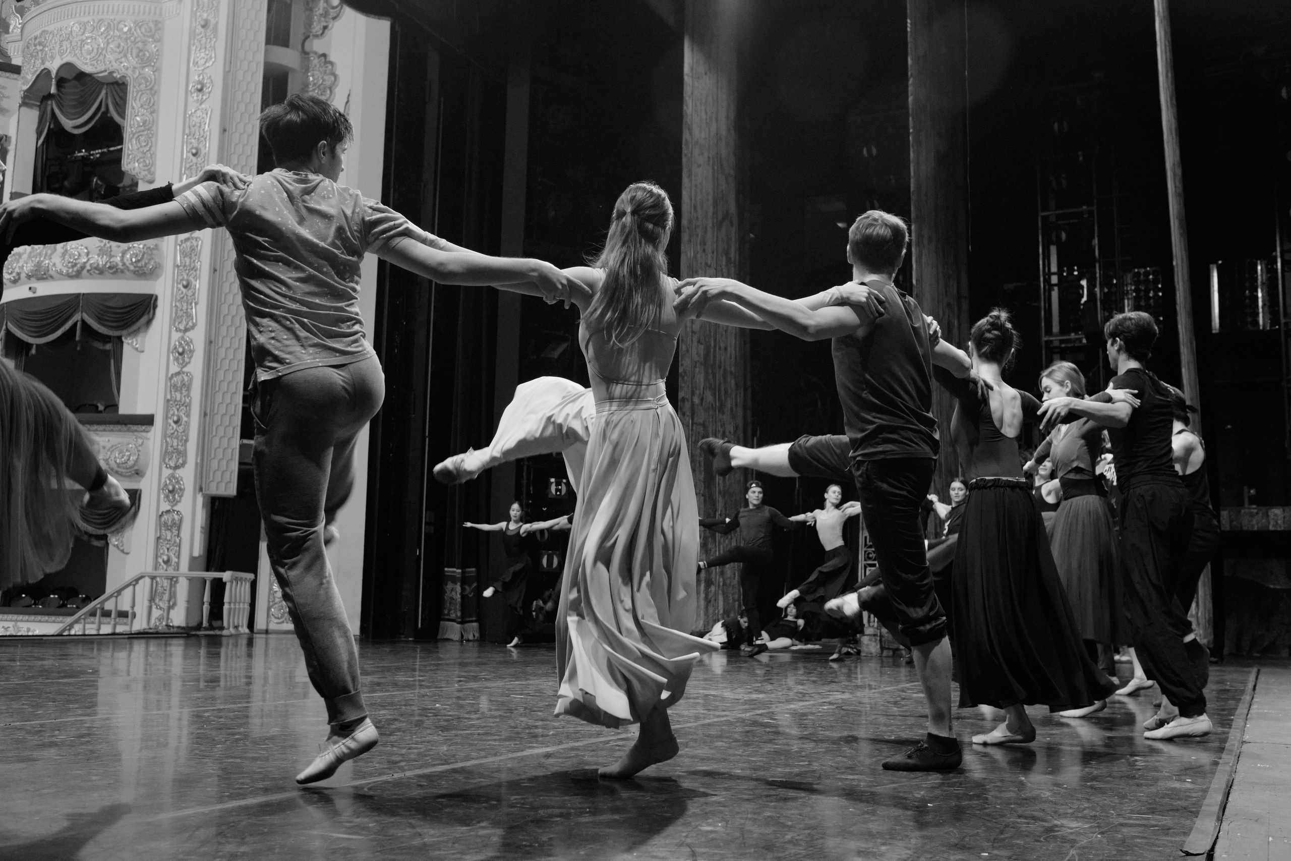 Балетный класс и репетиция артистов балета КТОиБ им. Мусы Джалиля. Barsukov