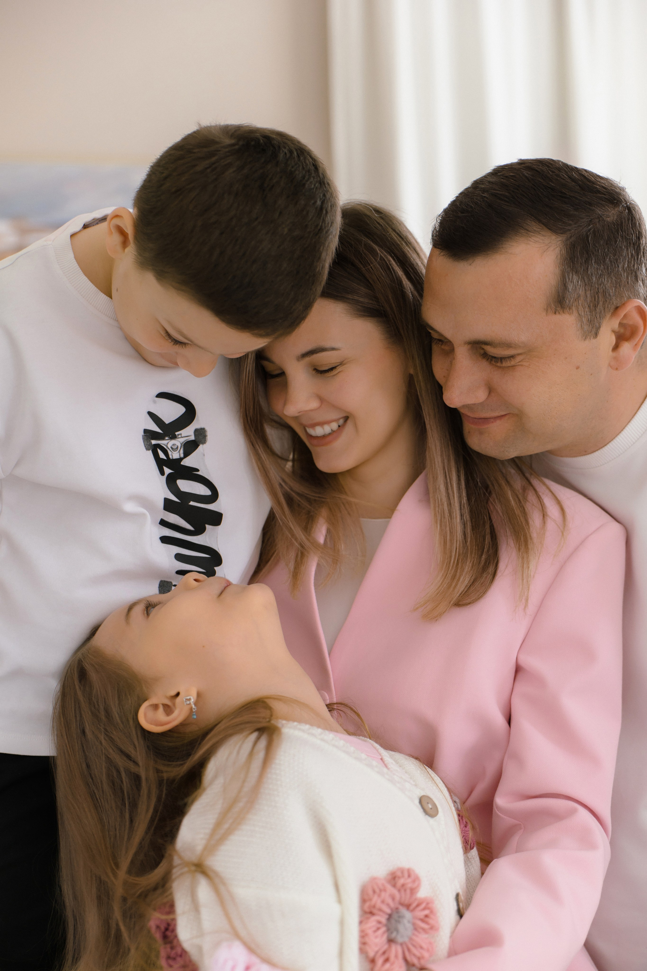 Анатолий, Вероника, Богдан и Полина. Фотограф Олеся Голева