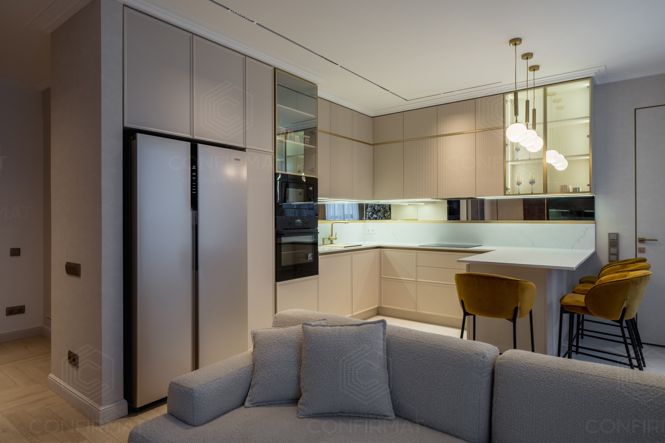 Кухне в цвете «крем Сабайон». Мебель на заказ