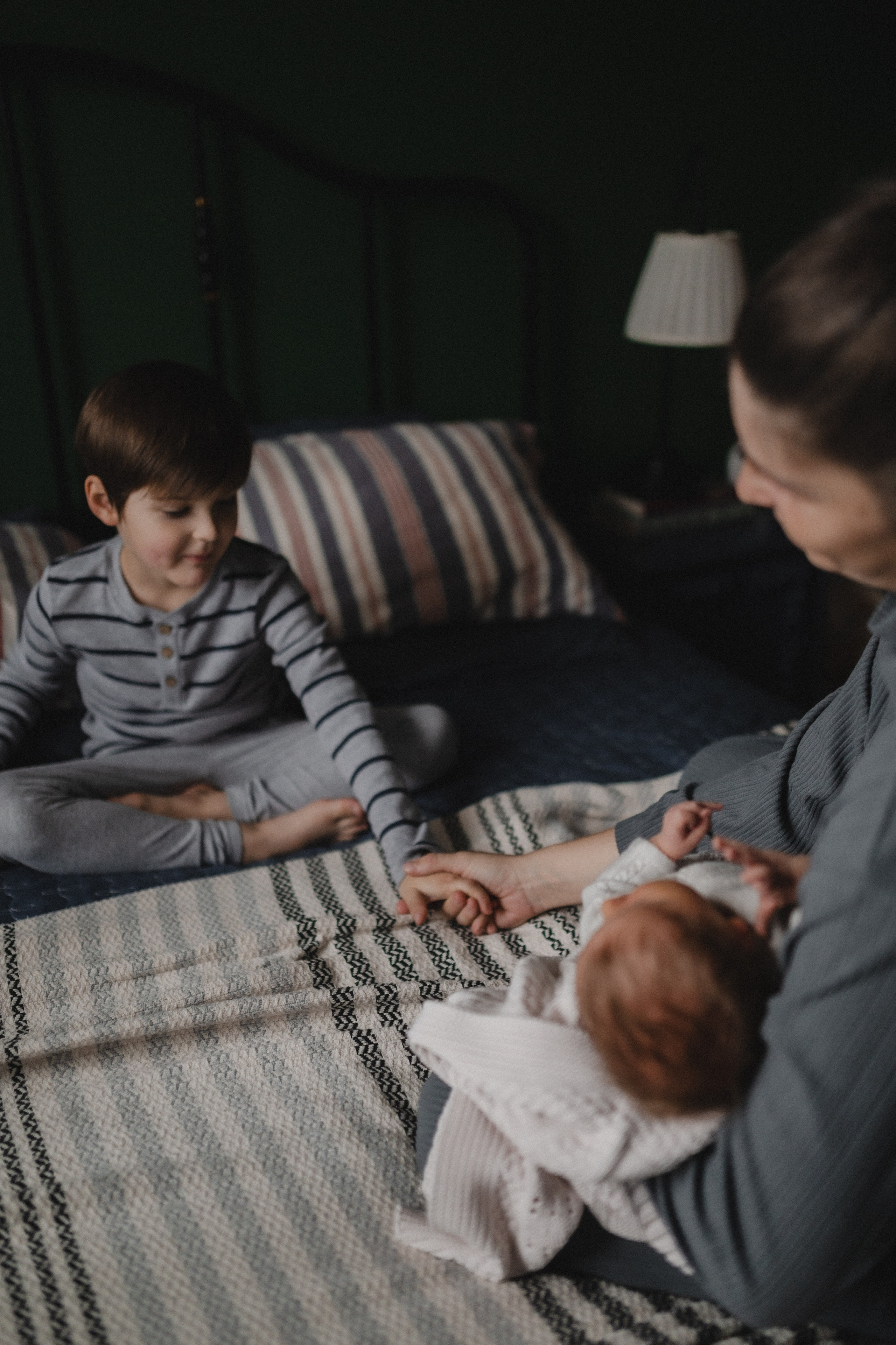 Дима, Нелли, Марк, Нина и Кира дома. Семейный и свадебный lifestyle-фотограф в Москве Мария Петрова