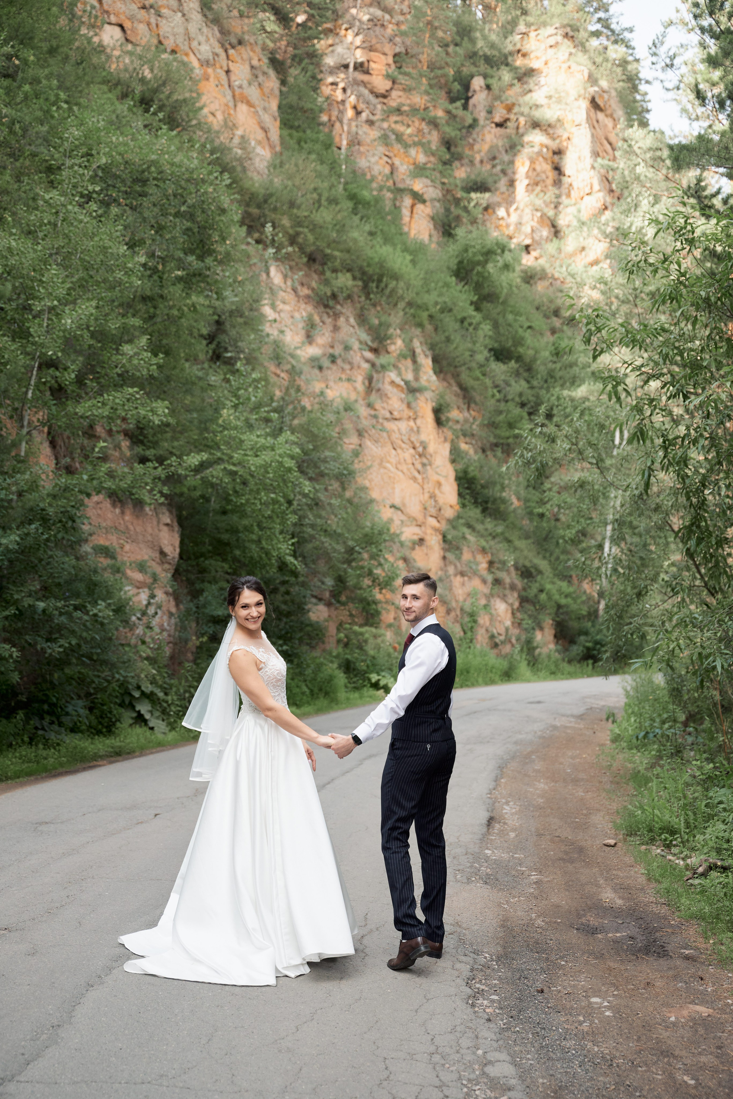 Дорога у карьера. Свадебный фотограф Александр Браво