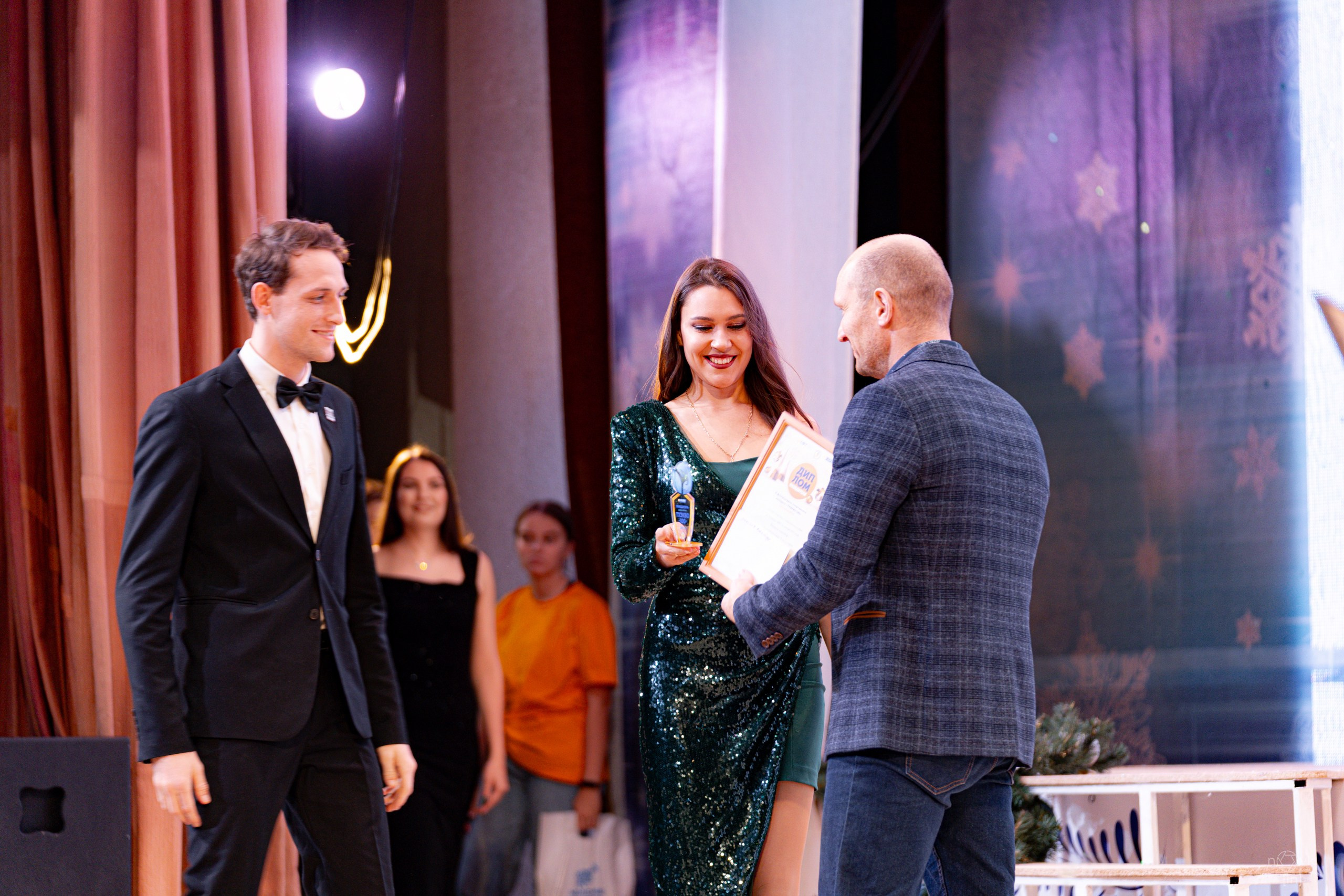 Ёлка. ФОТОГРАФ ИВАН НОВИКОВ | СТАВРОПОЛЬ