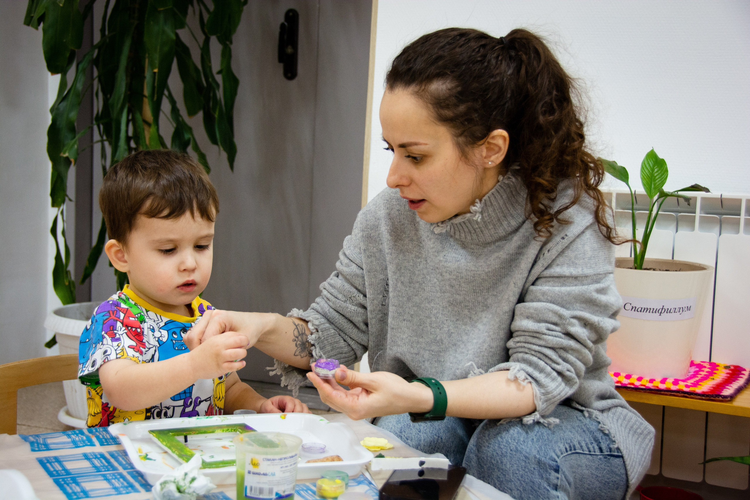 День матери. Дальневосточный Монтессори Центр. Семейный и репортажный фотограф в Хабаровске Татьяна Болычева