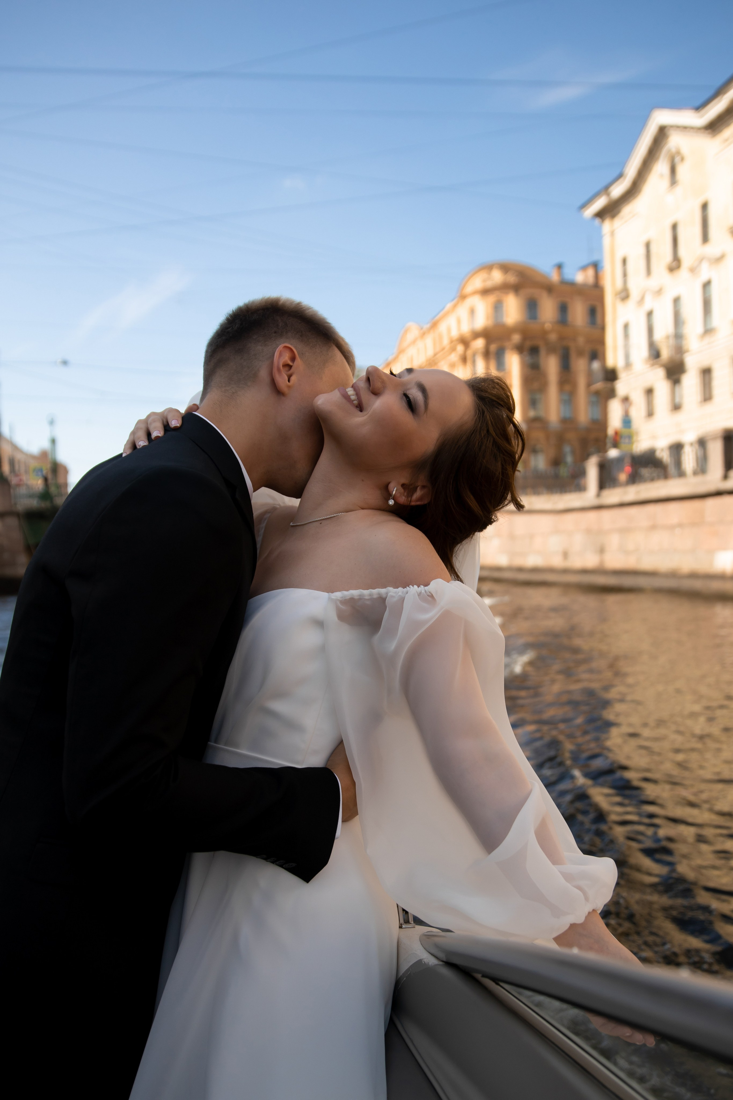 Валерия и Илья / Прогулка на катере. Свадебный и семейный фотограф в Москве Диана Левченко