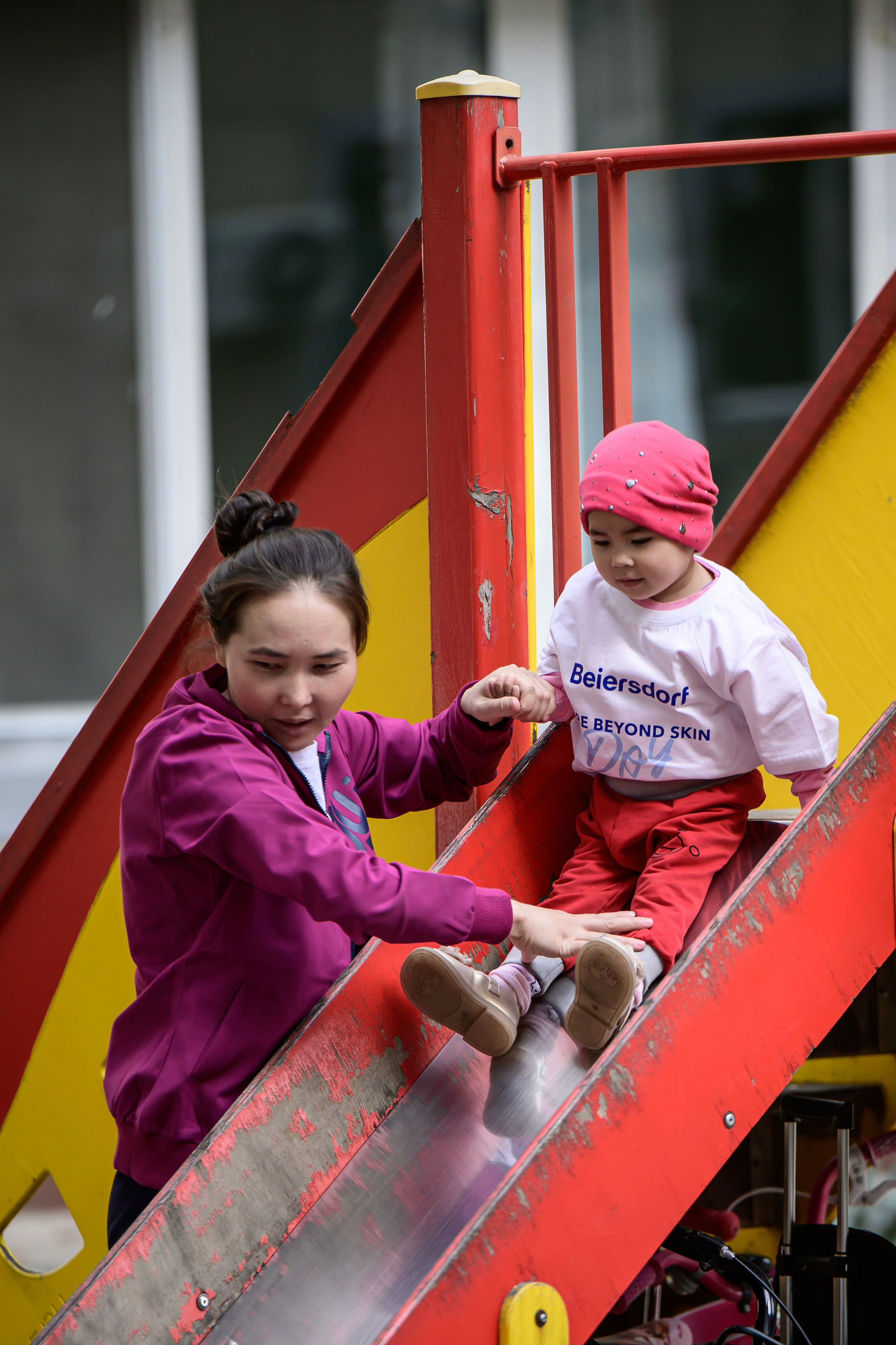 Фотосъемка мероприятия Благотворительная акция «Центре Педиатрии» Care Beyond Skin Day. Фотограф в Алматы Егор Поленов