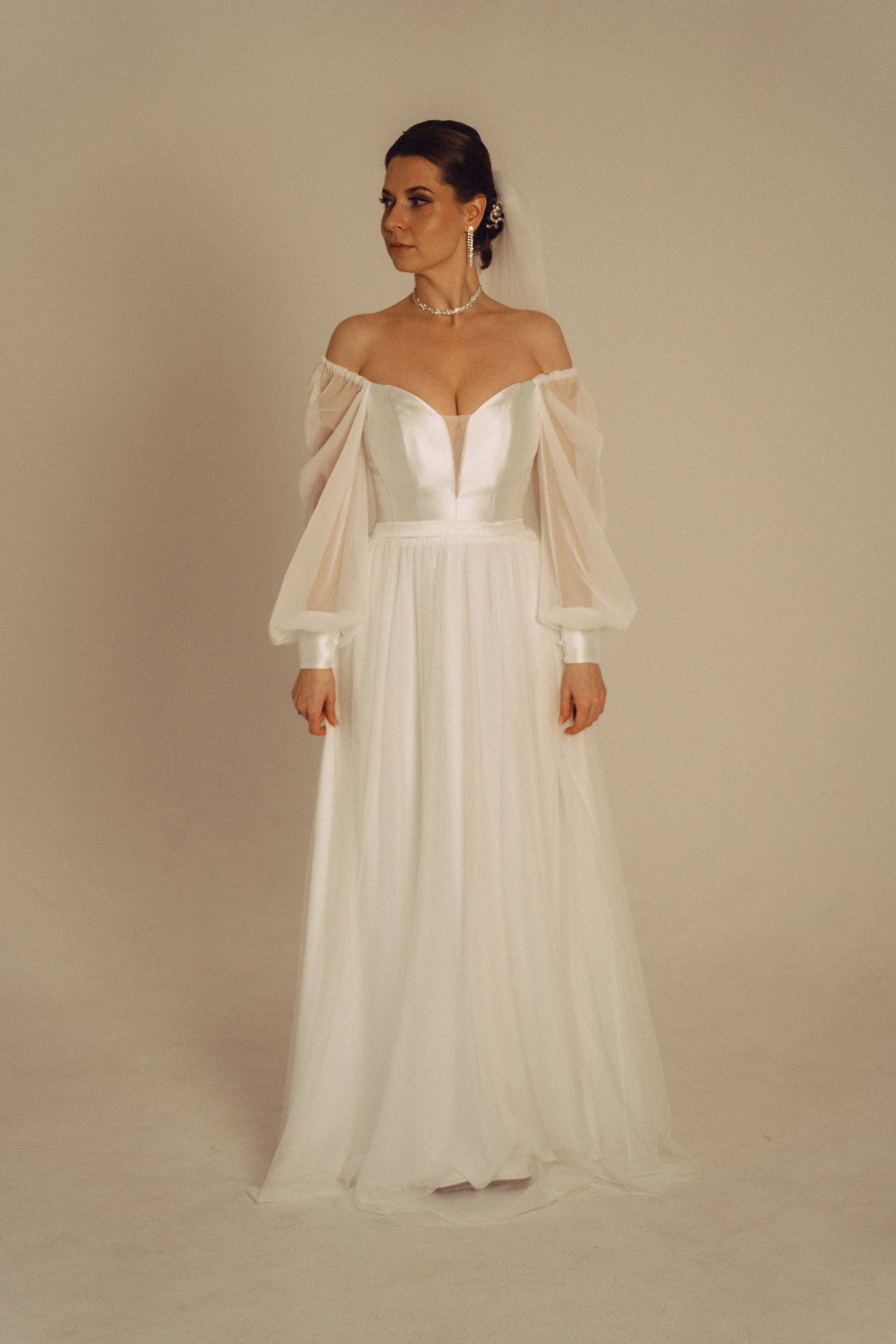 СВАДЕБНАЯ СЬЕМКА ВО ВТОРОМ ДВОРЦЕ (ДЕКАБРЬ) ТАКЖЕ СЬЕМКА В СТУДИИ НА ЧЕРНЫШЕВСКОЙ. Профессиональный фотограф, Санкт-Петербург — Виктория Богомолова