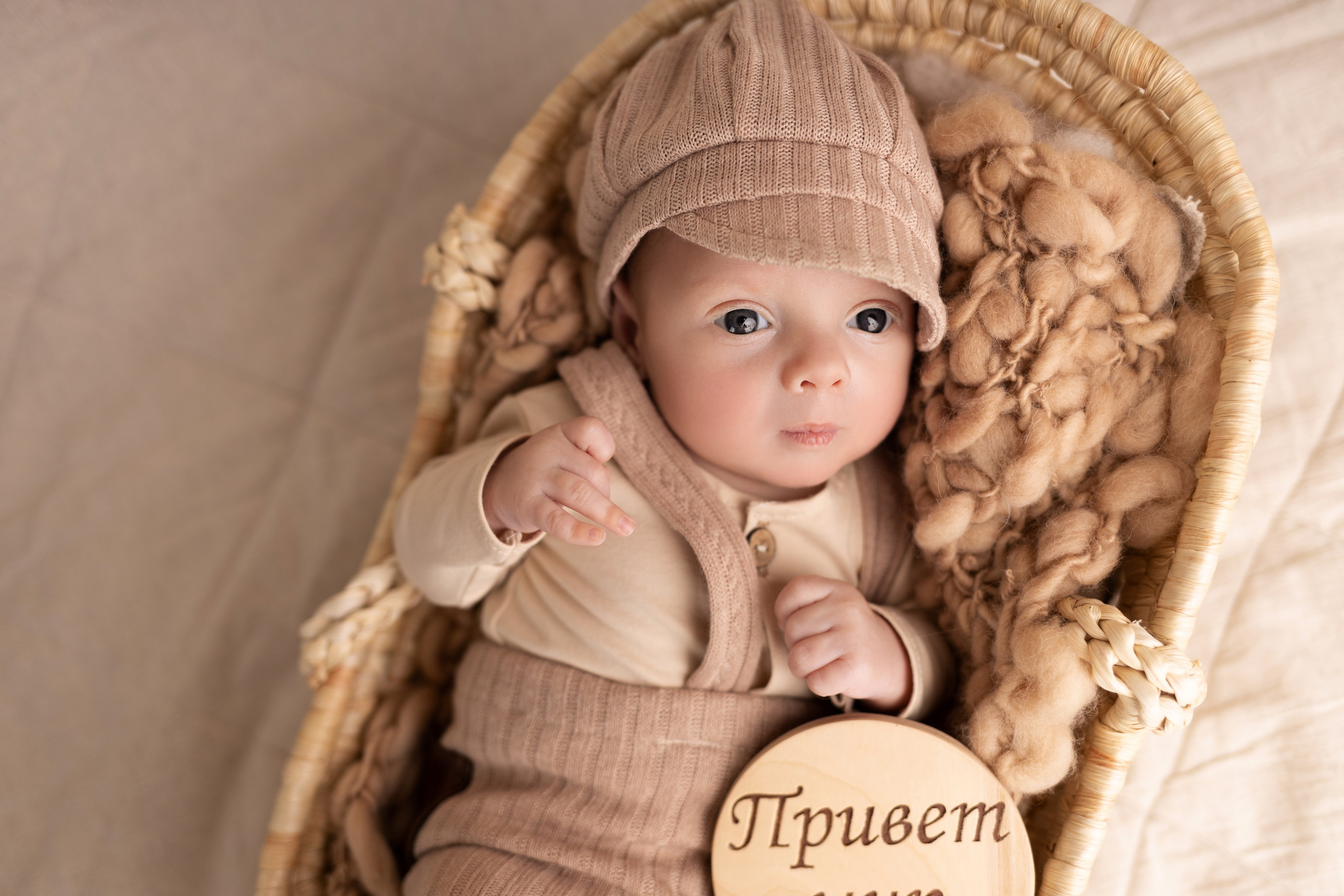 Newborn съемка в стиле Лайф. Фотограф новорожденных малышей в Омске и Омской области Эльвира Камаева