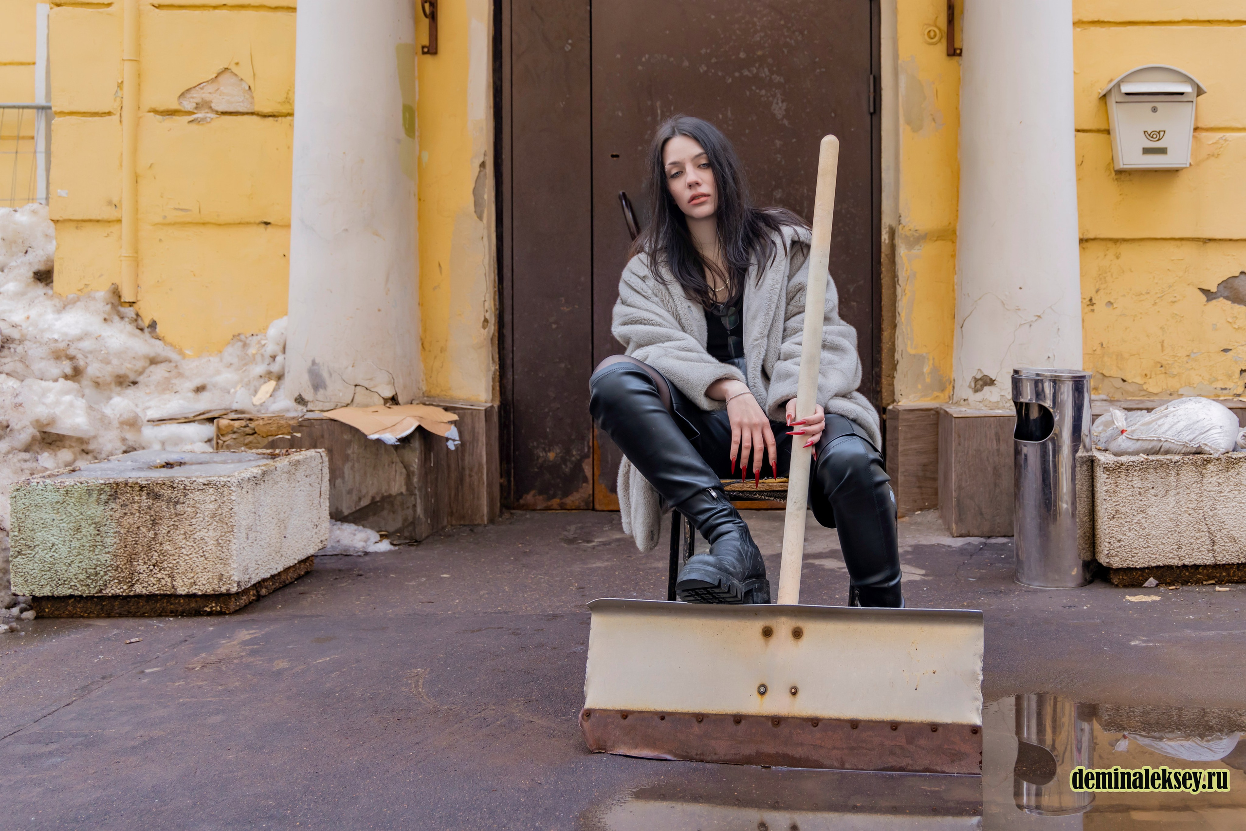 Мартовская фотопрогулка с Юлей по Московским дворам. Репортажный, семейный и студийный фотограф в Москве Демин Алексей