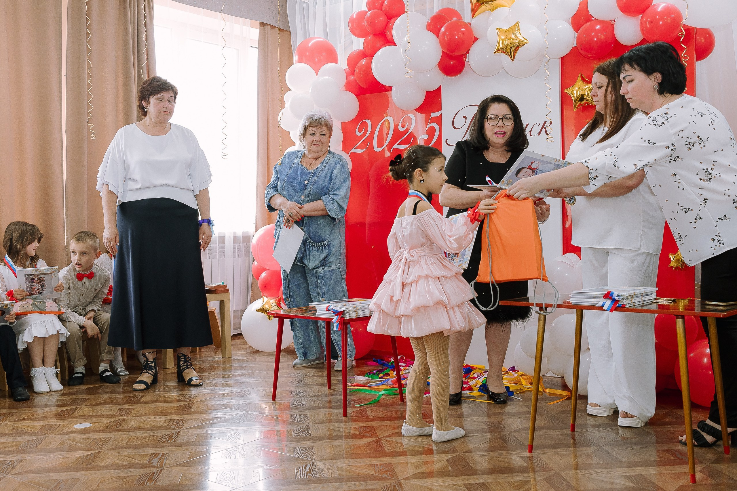 Выпускной в ДС 26. Выпускные альбомы Натальи Бутко: Новороссийск, Анапа, Геленджик