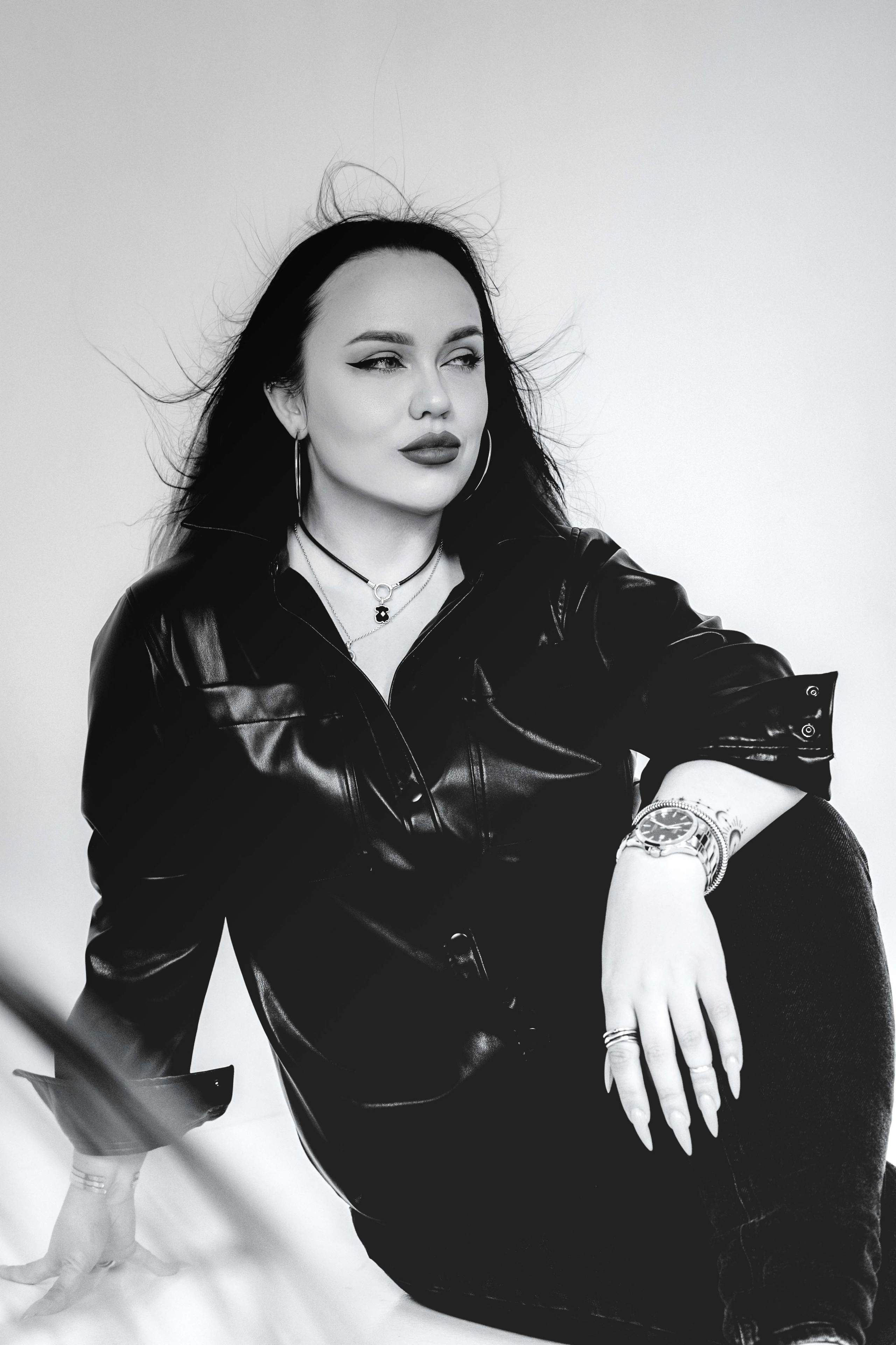 Портретная съемка. Предметный и женский фотограф в Новосибирске