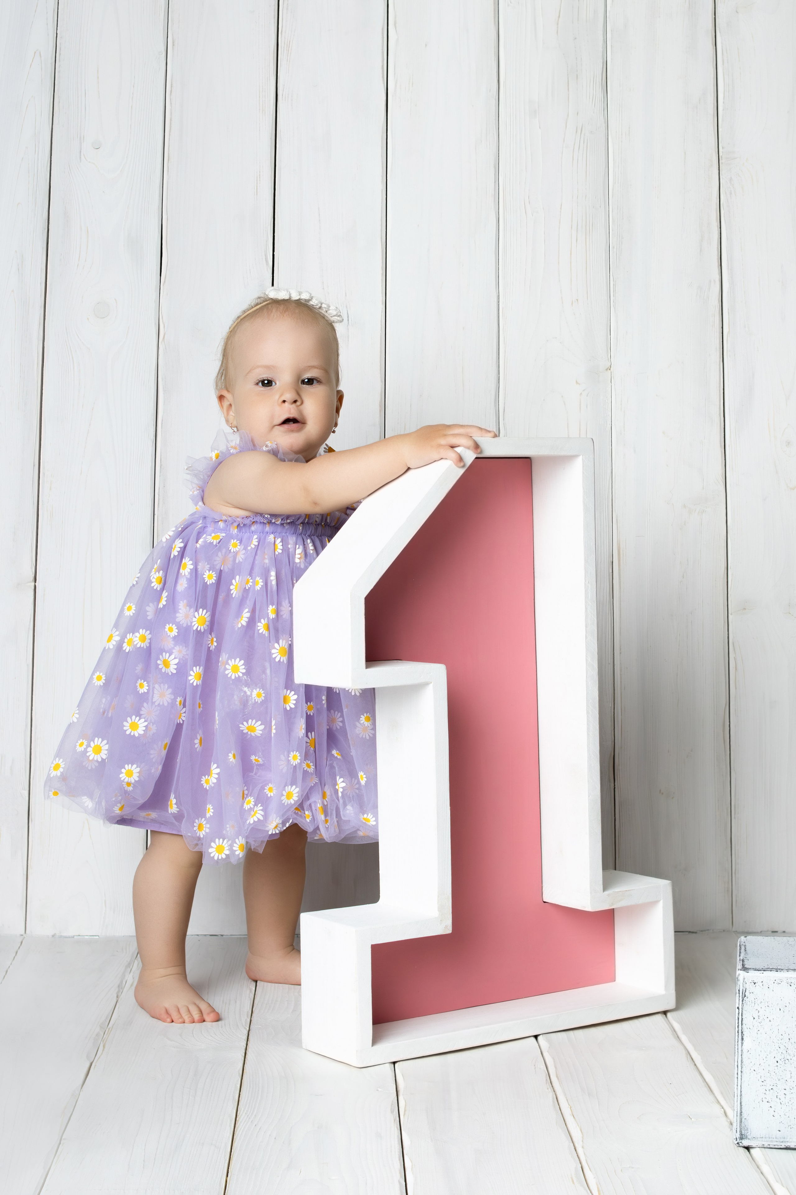 Фотосессия малыша до года, фотосессия на годик, фотосессия с тортом, фотосессия малыша с тортом, фотосессия в стиле минимализм, фотосессия малыша с бенто тортом, фотосессия с бенто тортом, бенто торт, фотосессия малыша до года Омск, годик, фотосессия в студии, фотосессия в студии Омск