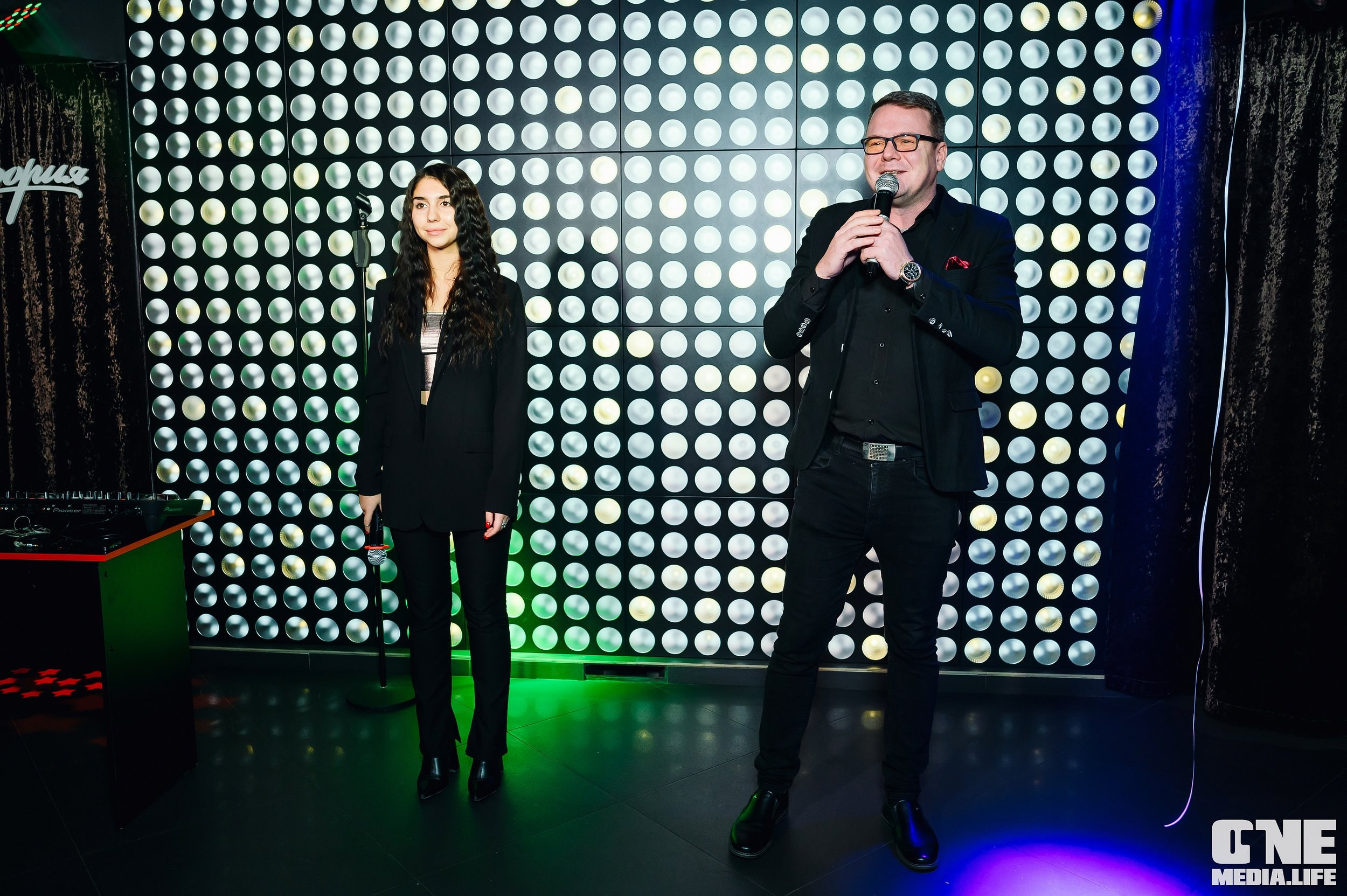 Фоторепортаж из караоке-клуба Эйфория. One Media Life: фоторепортажи, фотоотчеты с мероприятий и заведений