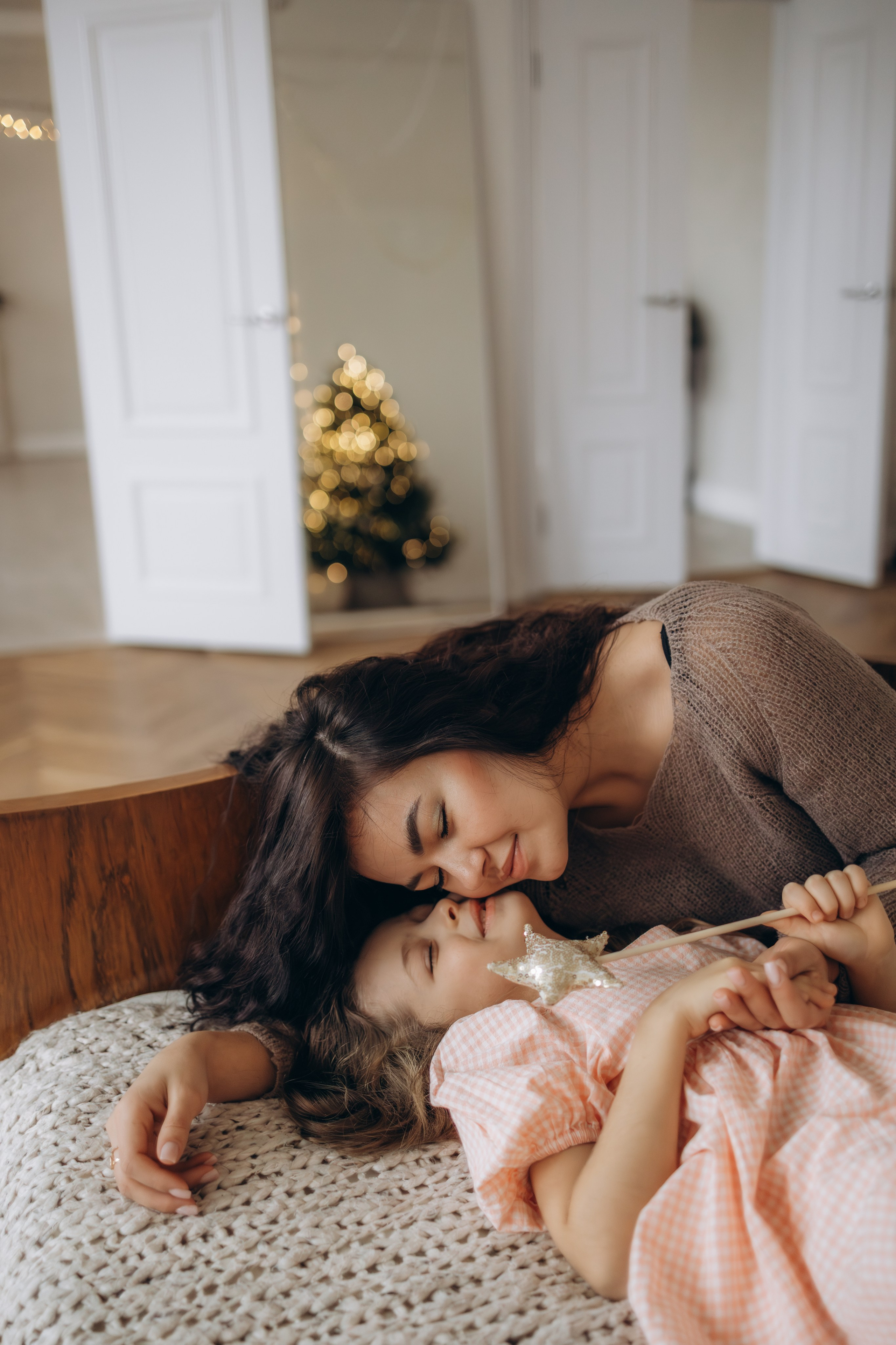 Мамочка и доченька в студии, г. Обнинск (Калужская обл.). Надежда Стар семейный и церковный фотограф в Жукове и Калужской области