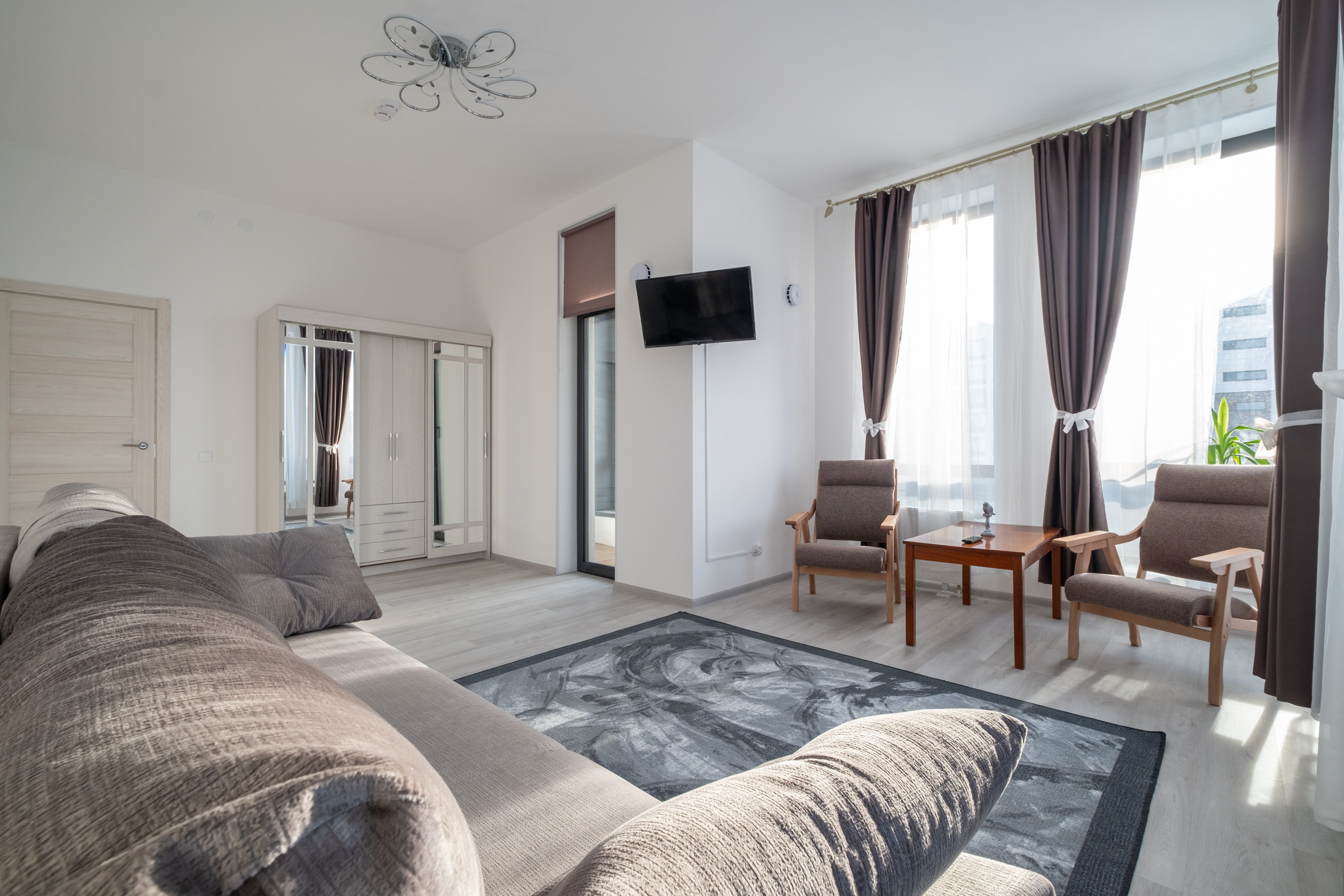 Продажа и долгосрочная аренда. Интерьерный фотограф в Санкт-Петербурге Максим Ермоленко