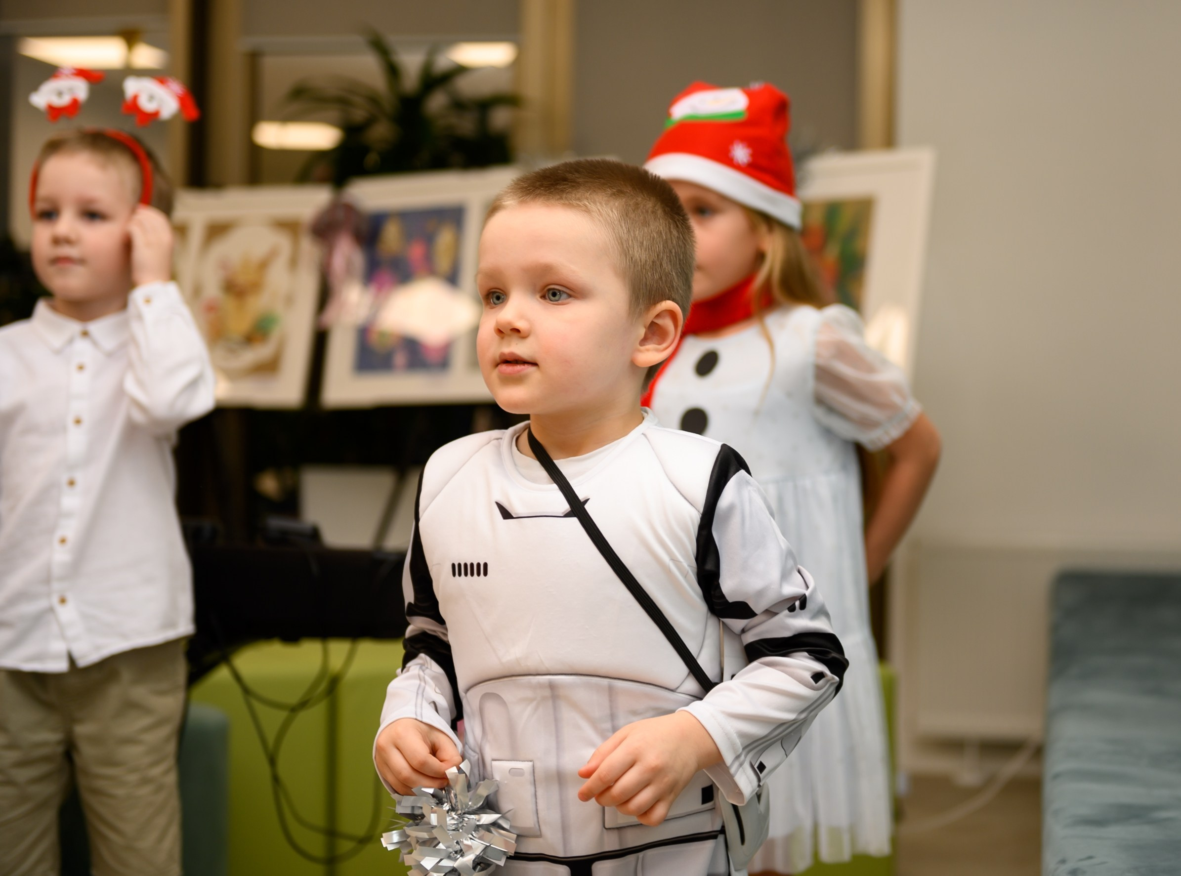 Елка 2025 садик Мантера. Свадебный и семейный фотограф София Невская