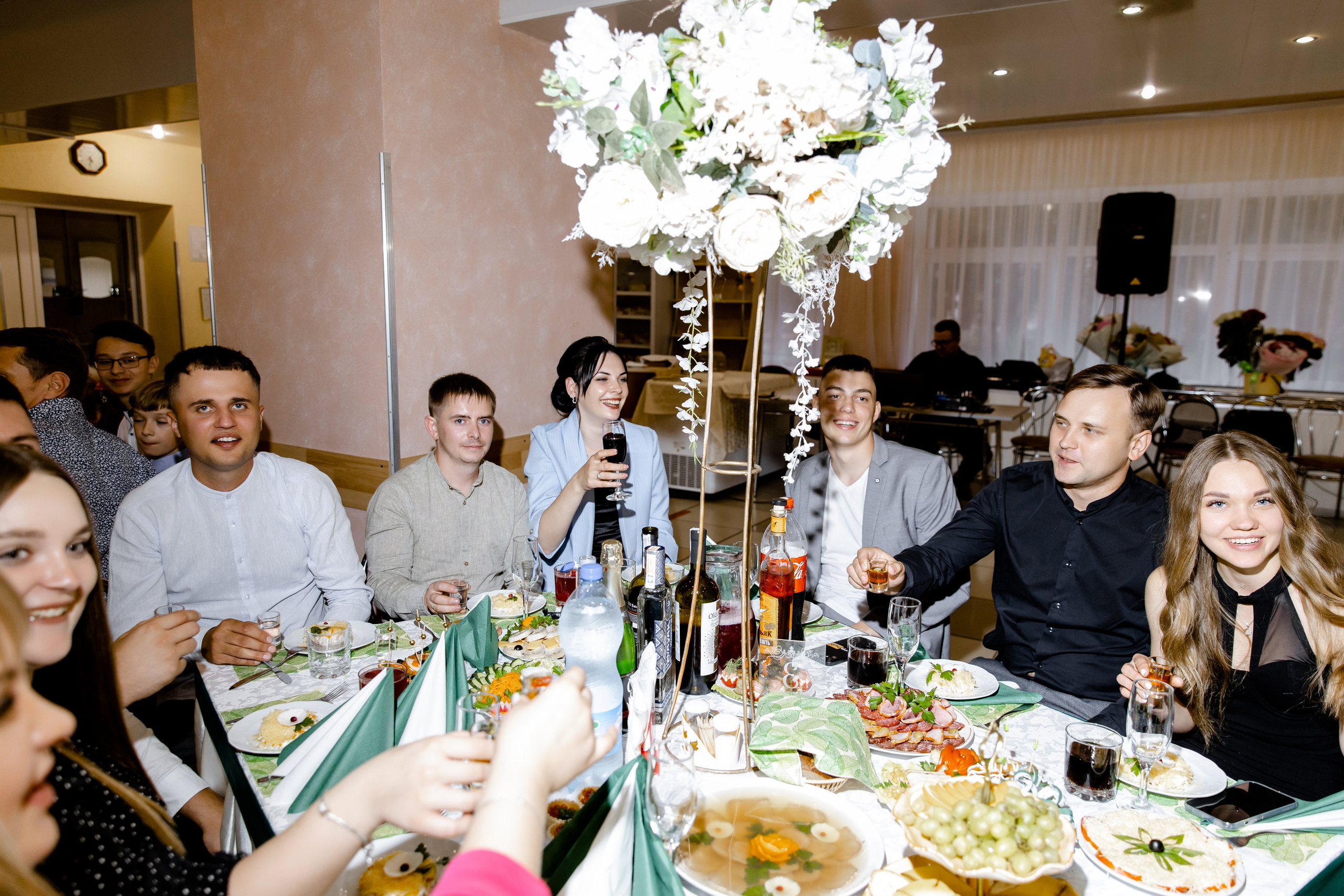 Свадебный день Максима и Вики. Свадебный фотограф Анна Бабахина